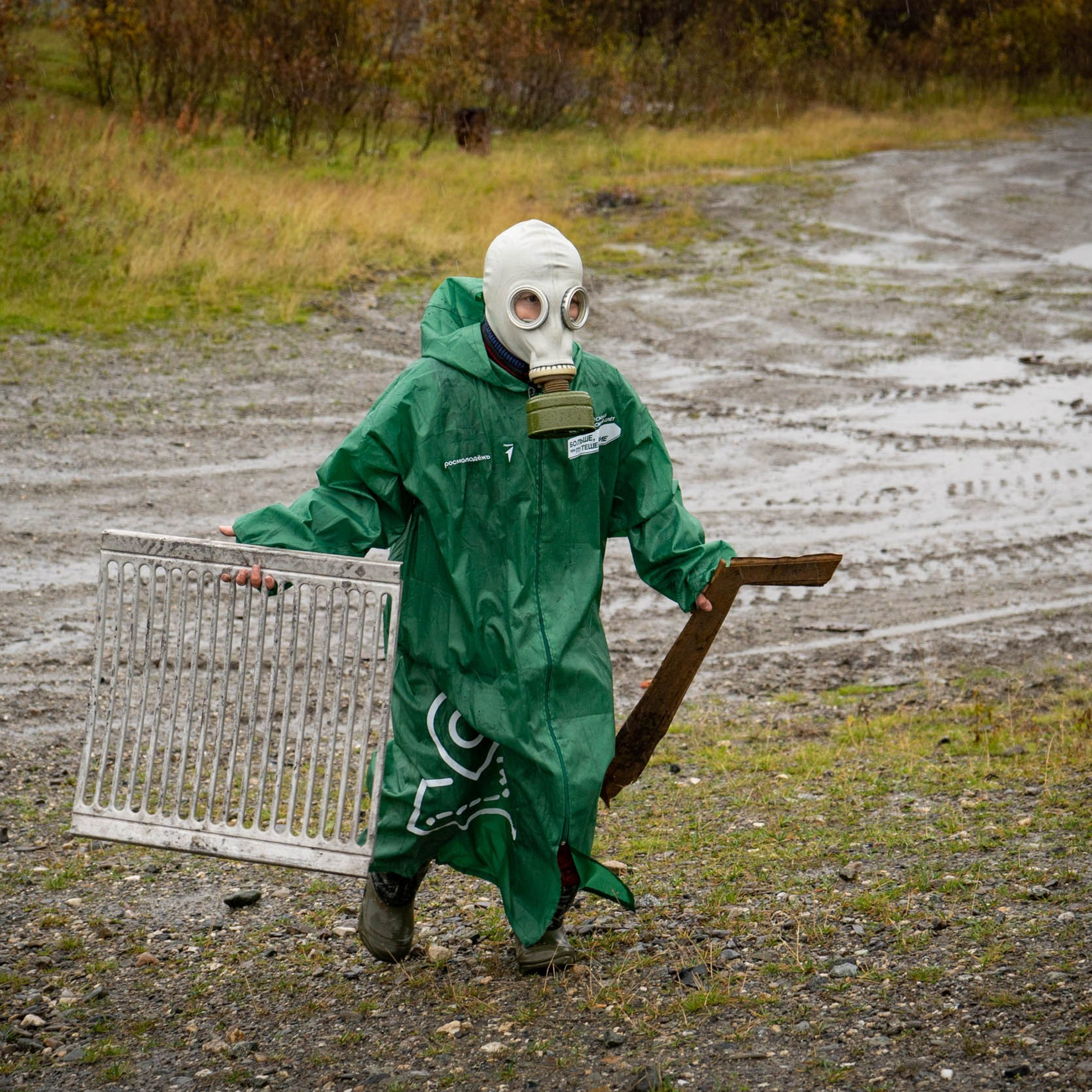 Уборка перрона п.Полярный, станция «110 км».