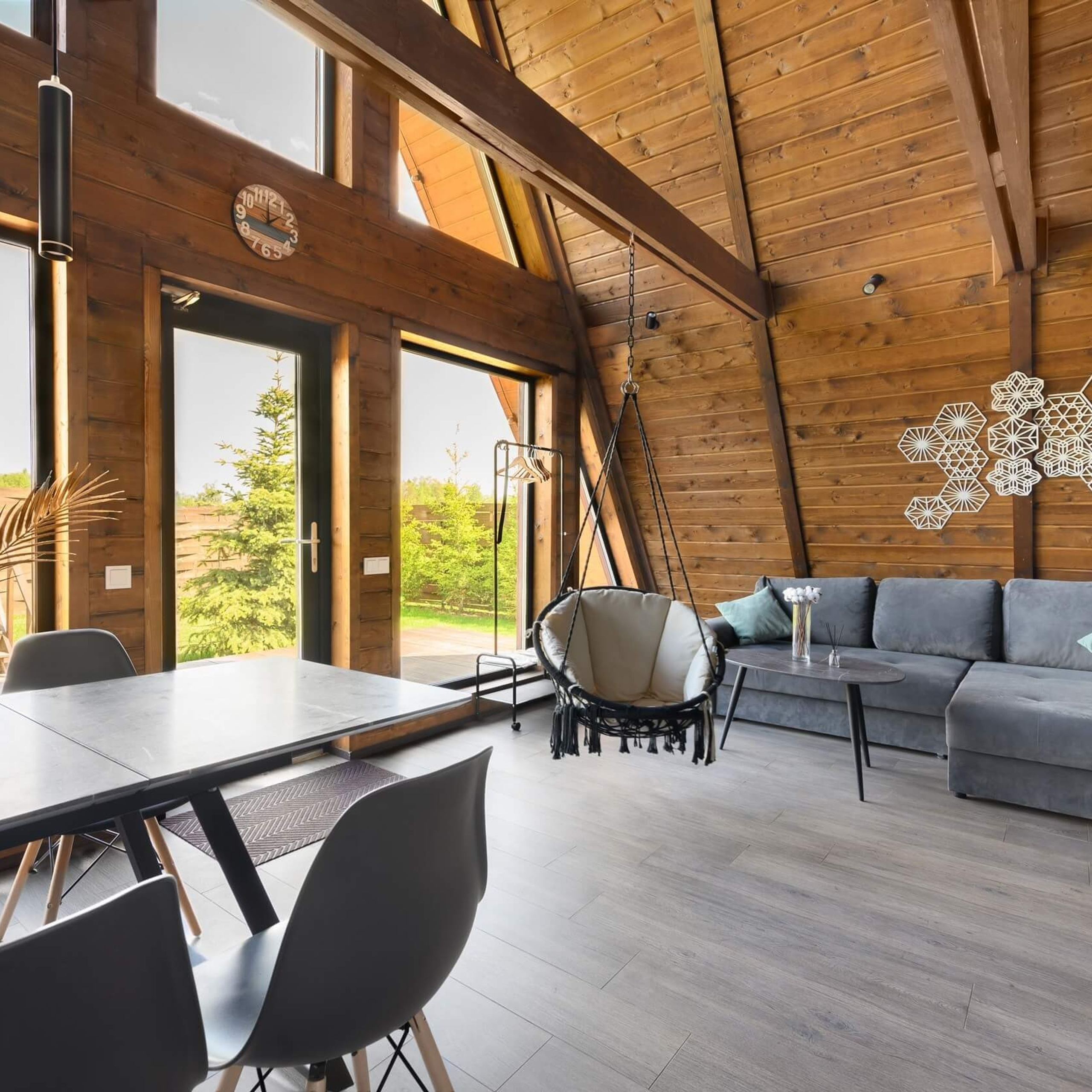 Треугольный дом в аренду на 6 человек - 50 км от МКАД. Коттедж А-фрейм с баней и уличным чаном в Подмосковье - в аренду для отдыха