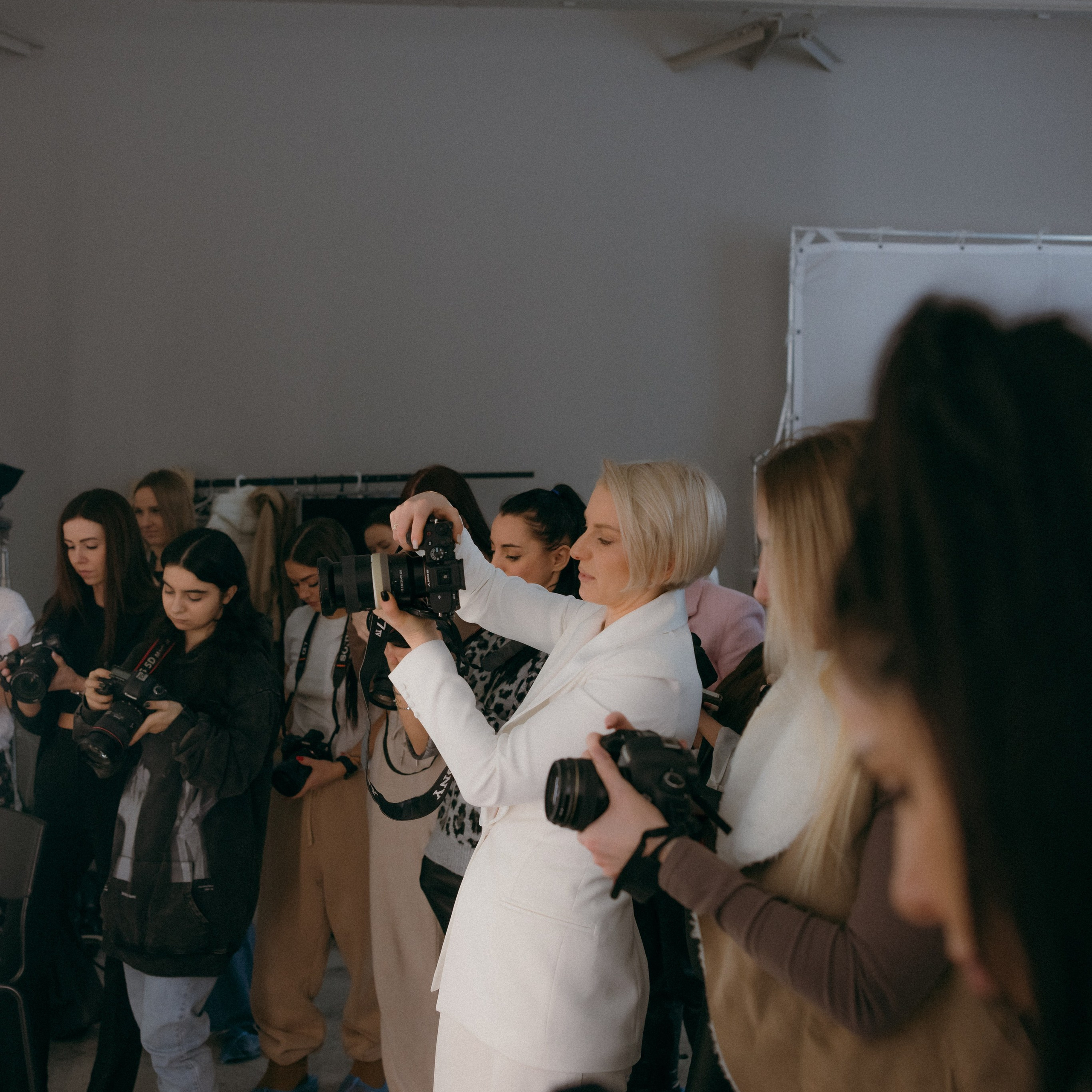 Reviews. Женский и контент фотограф в Москве. Алла Поломарь