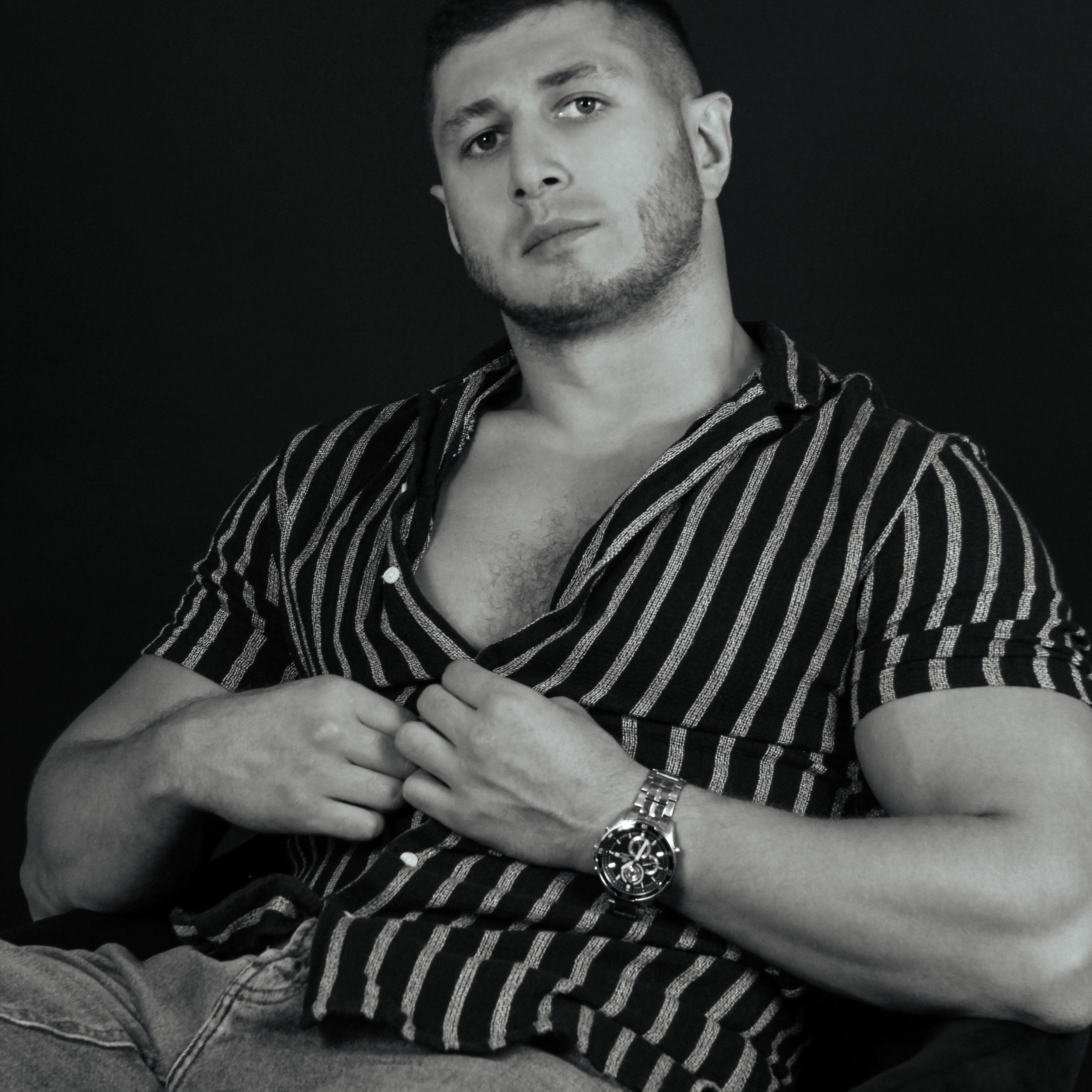 Мужская студийная съёмка