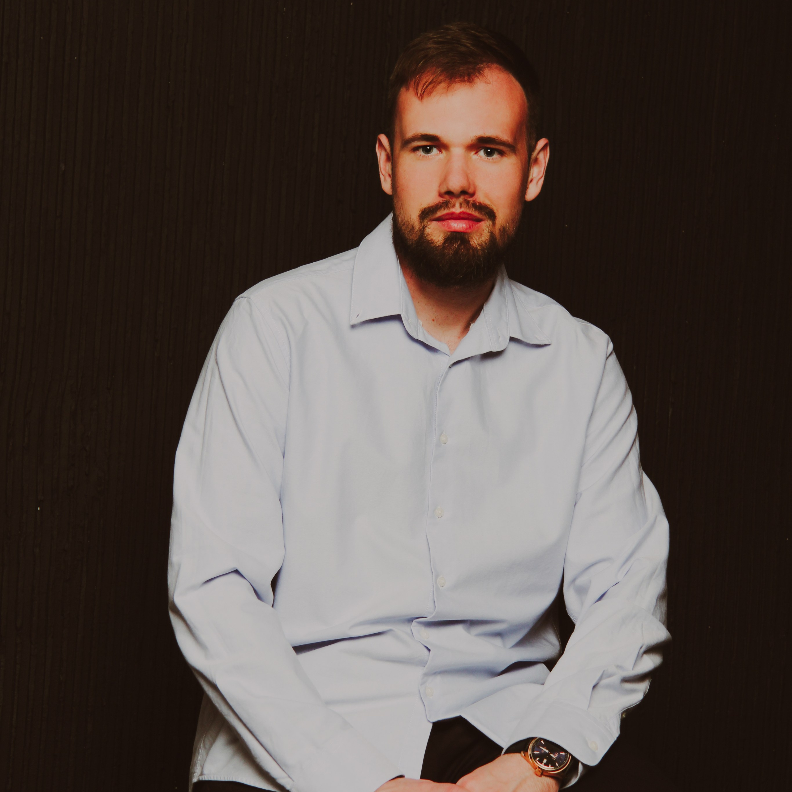 Мужская студийная съёмка