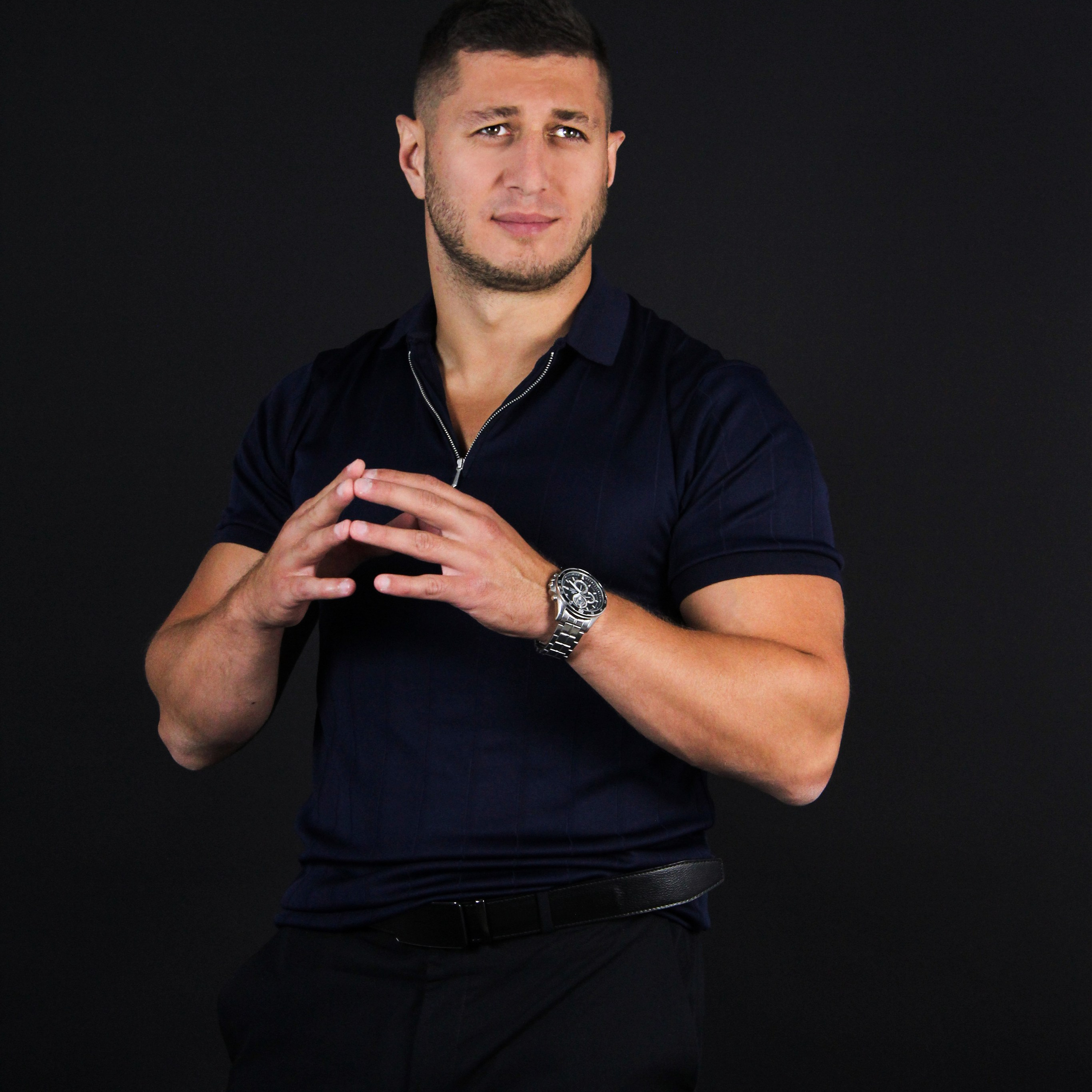 Мужская студийная съёмка