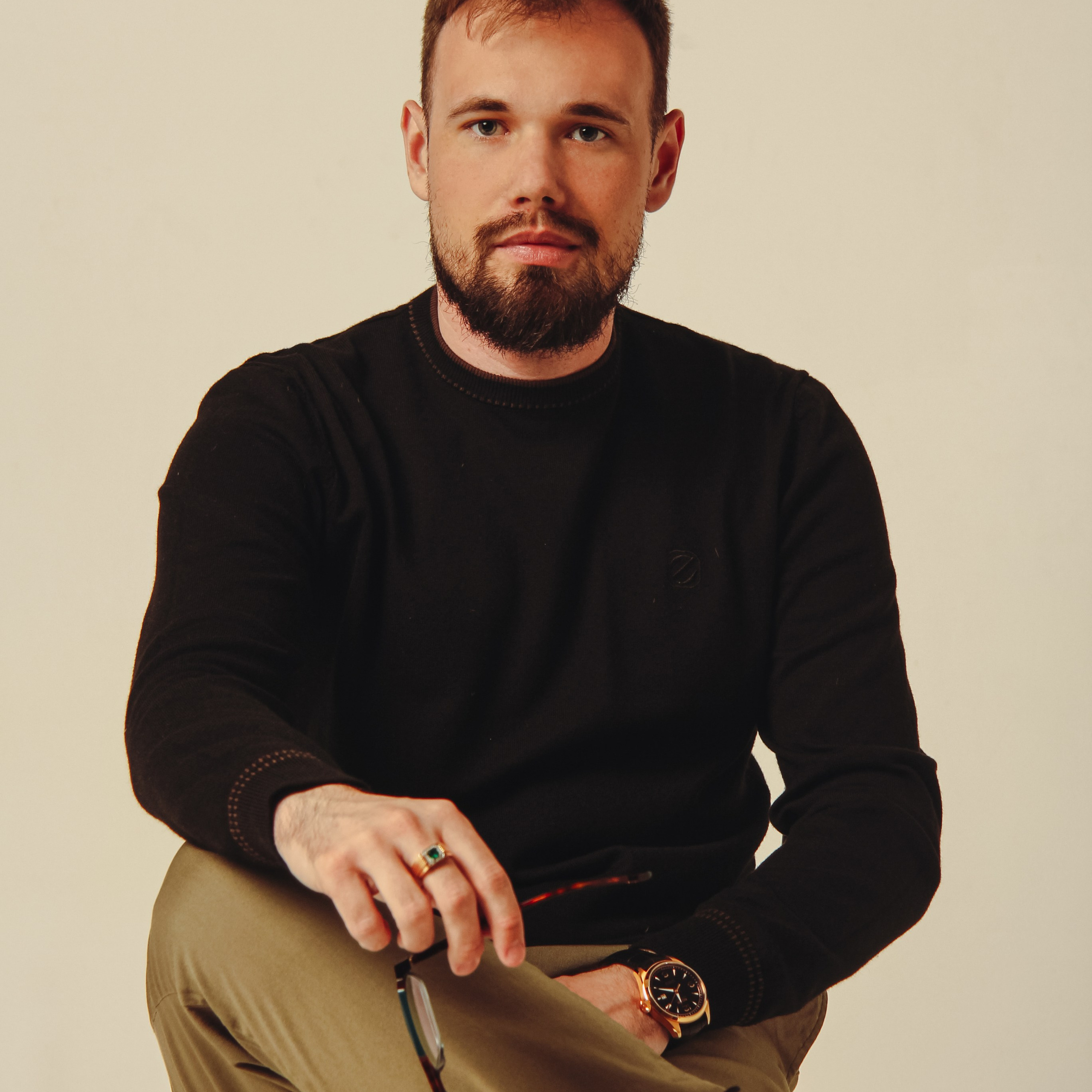 Мужская студийная съёмка