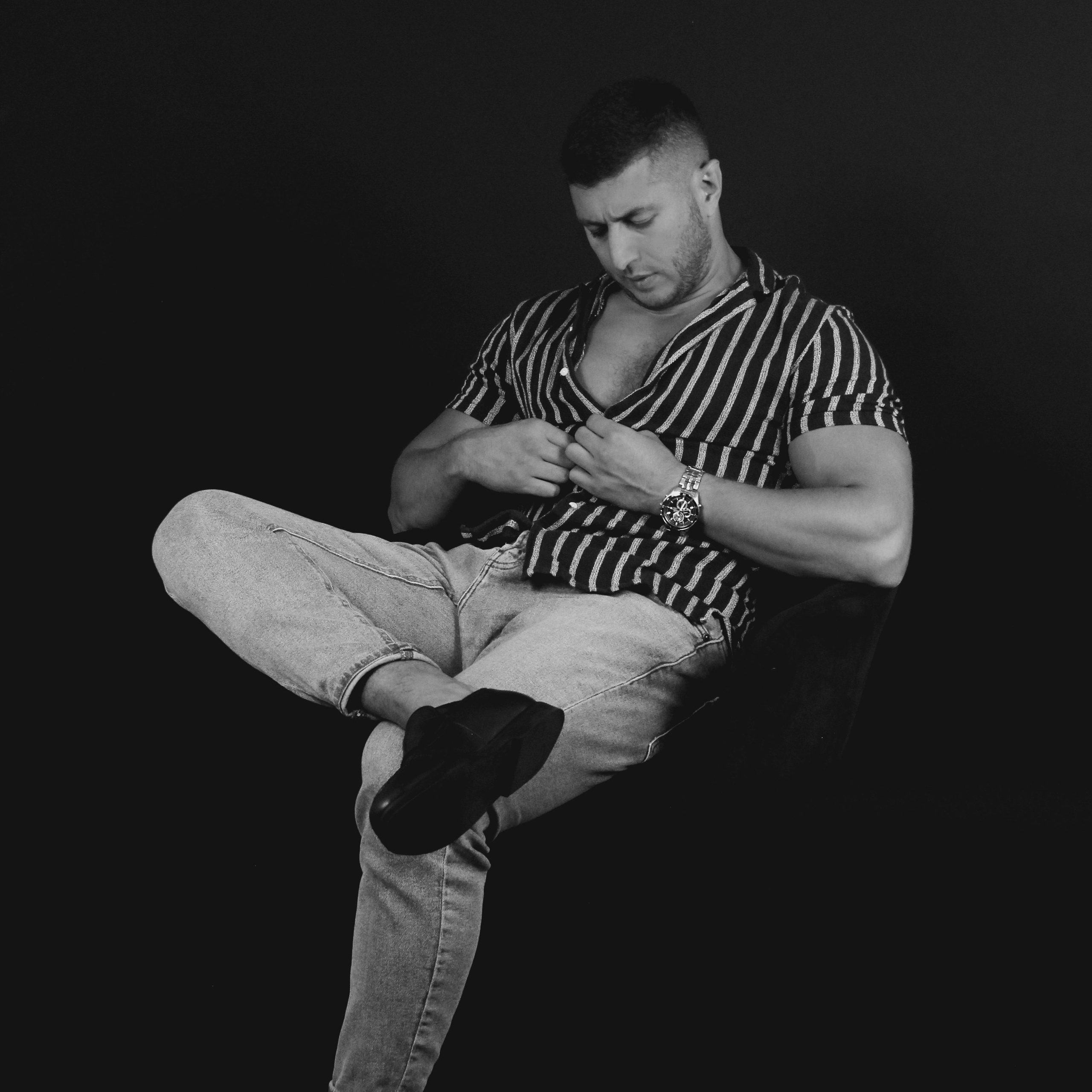 Мужская студийная съёмка