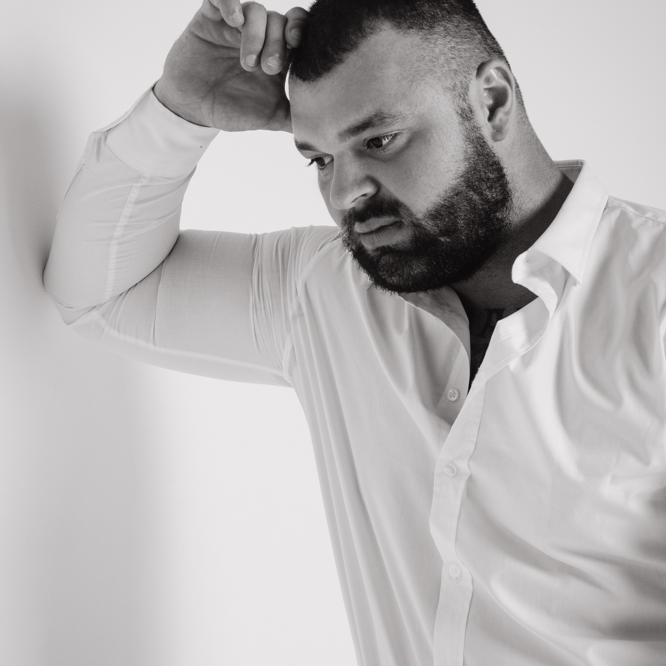 Мужская студийная съёмка