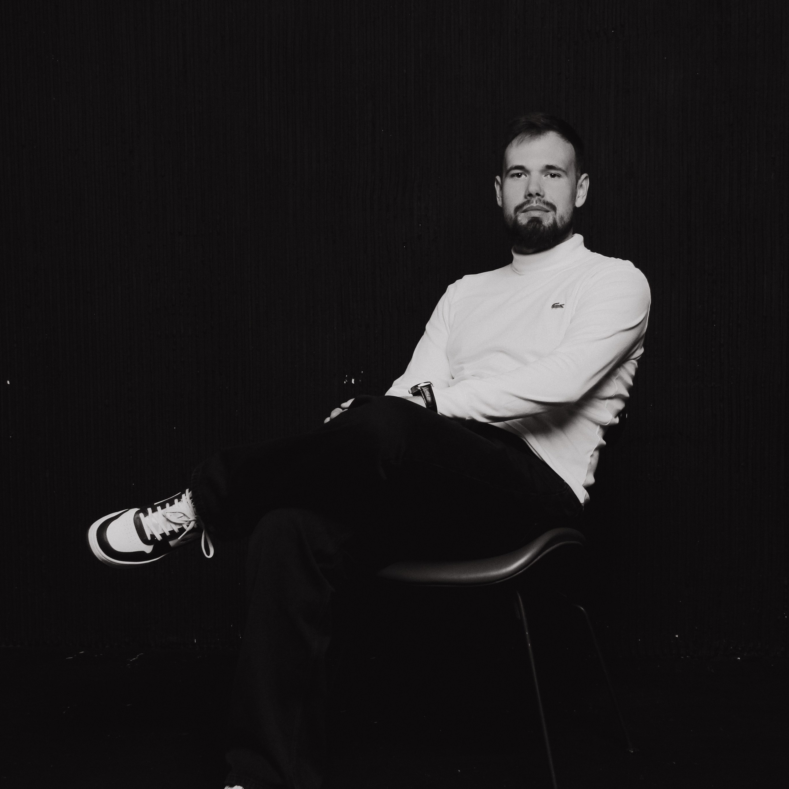 Мужская студийная съёмка