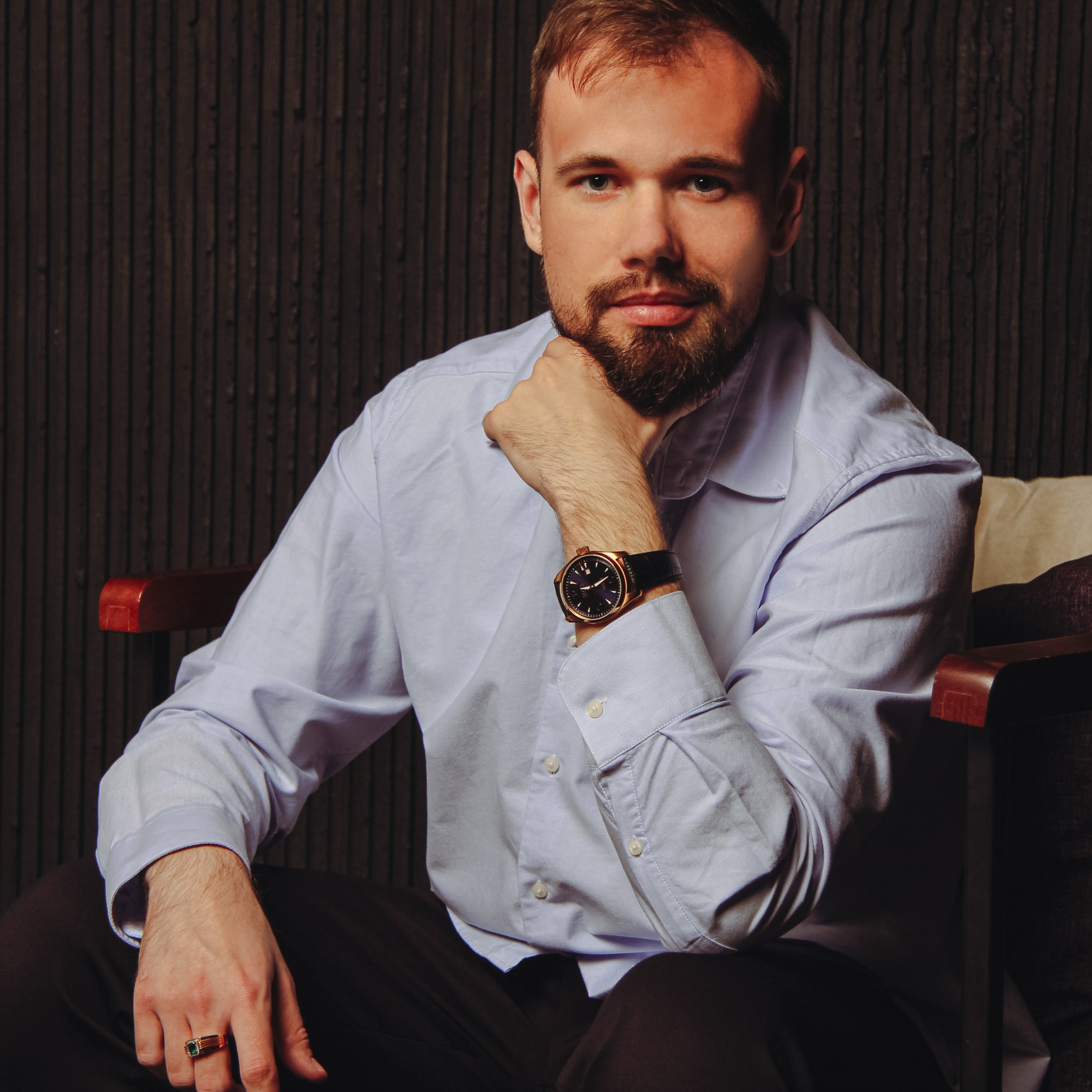 Мужская студийная съёмка