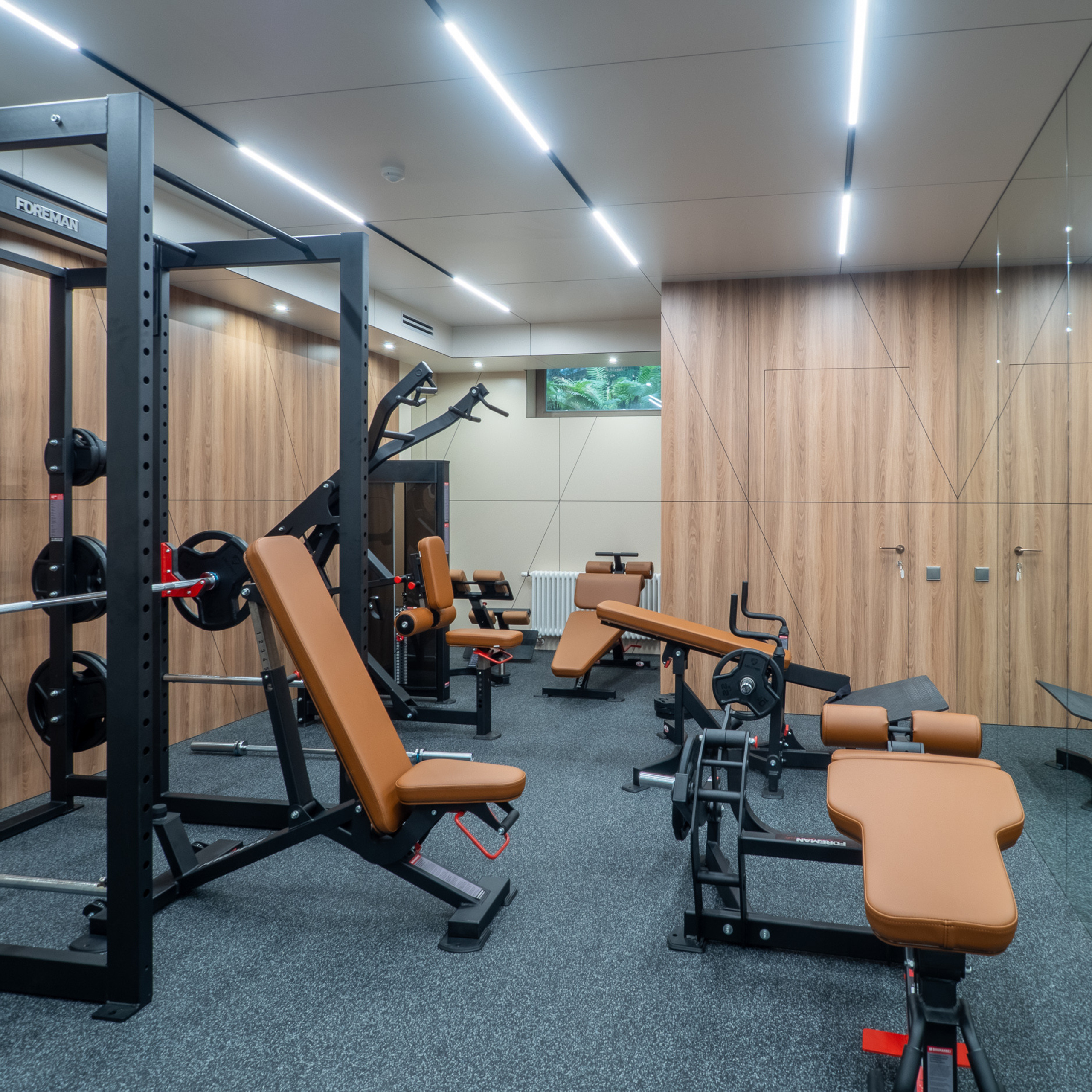 Спортивный зал в загородном доме