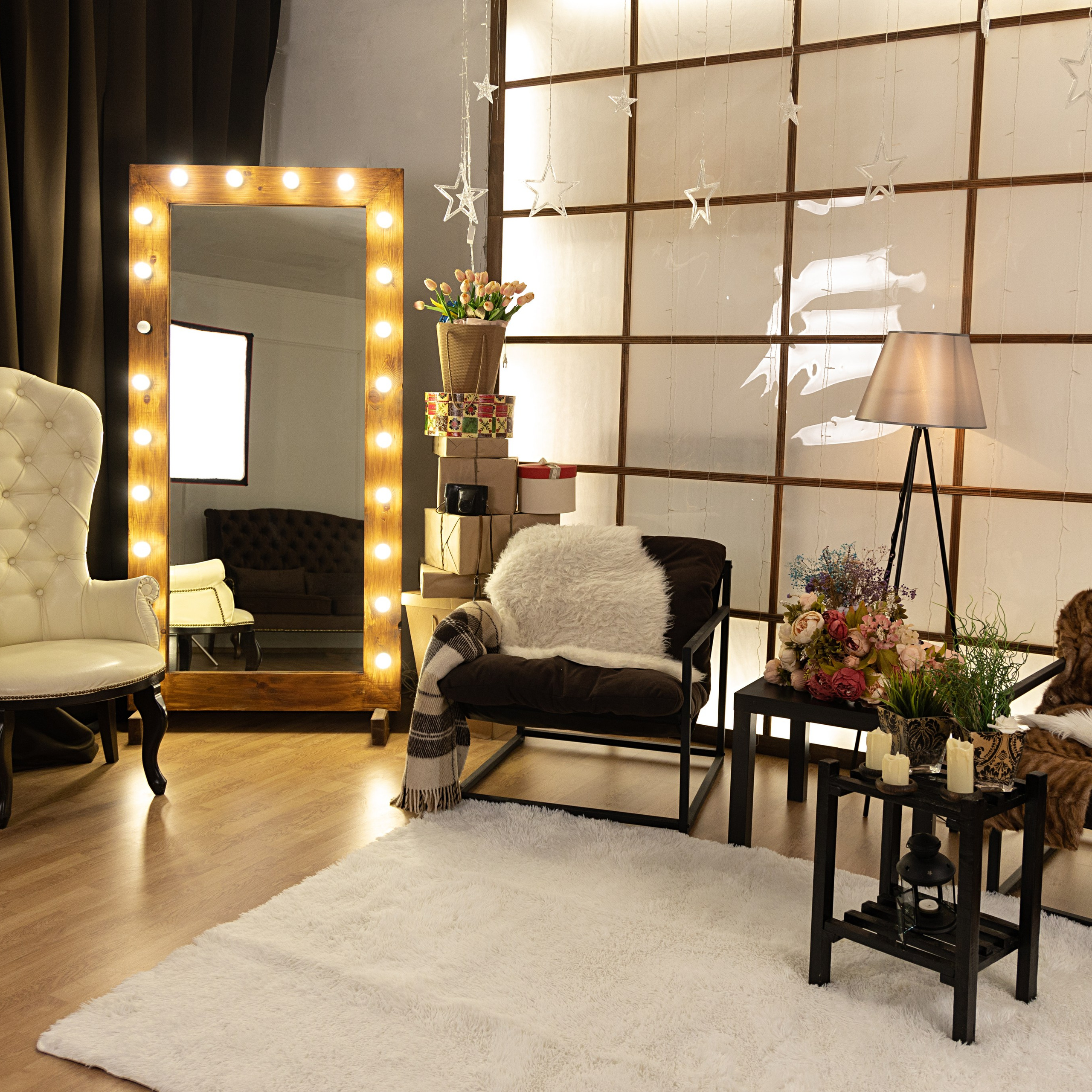 Стена с подстветкой