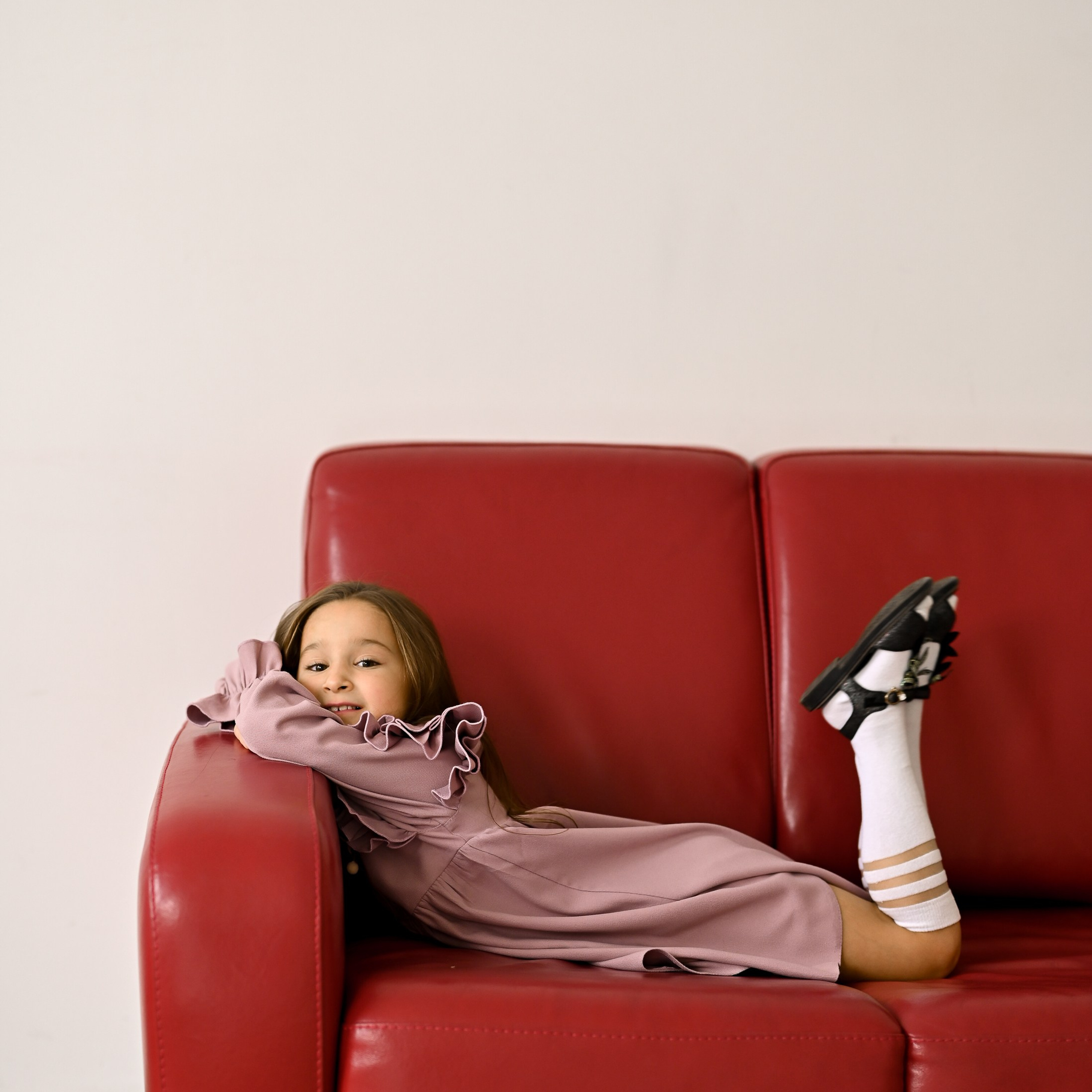 Фотосессия мамы и дочки в студии 13point