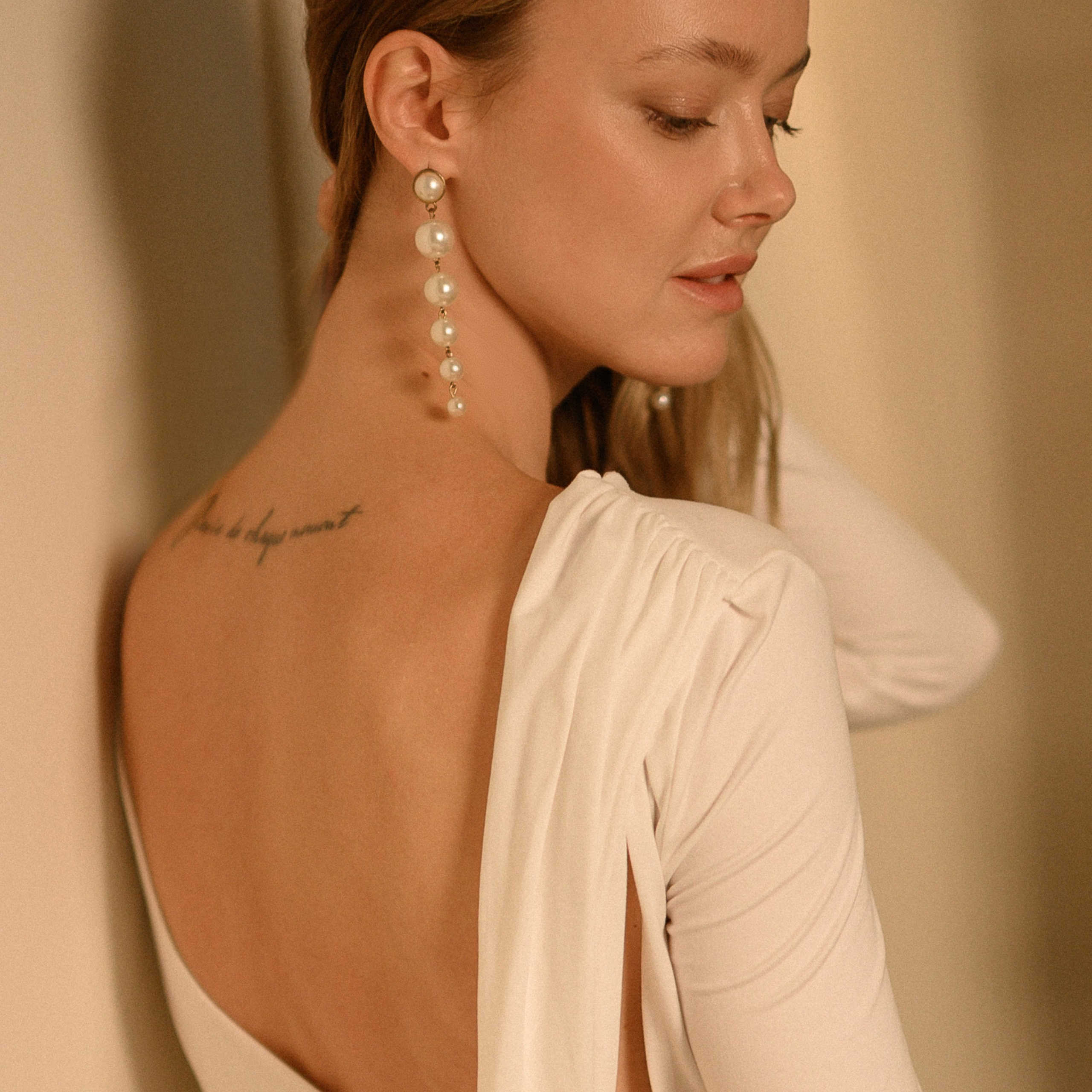 Новогодняя съёмка в фотостудии с ёлкой