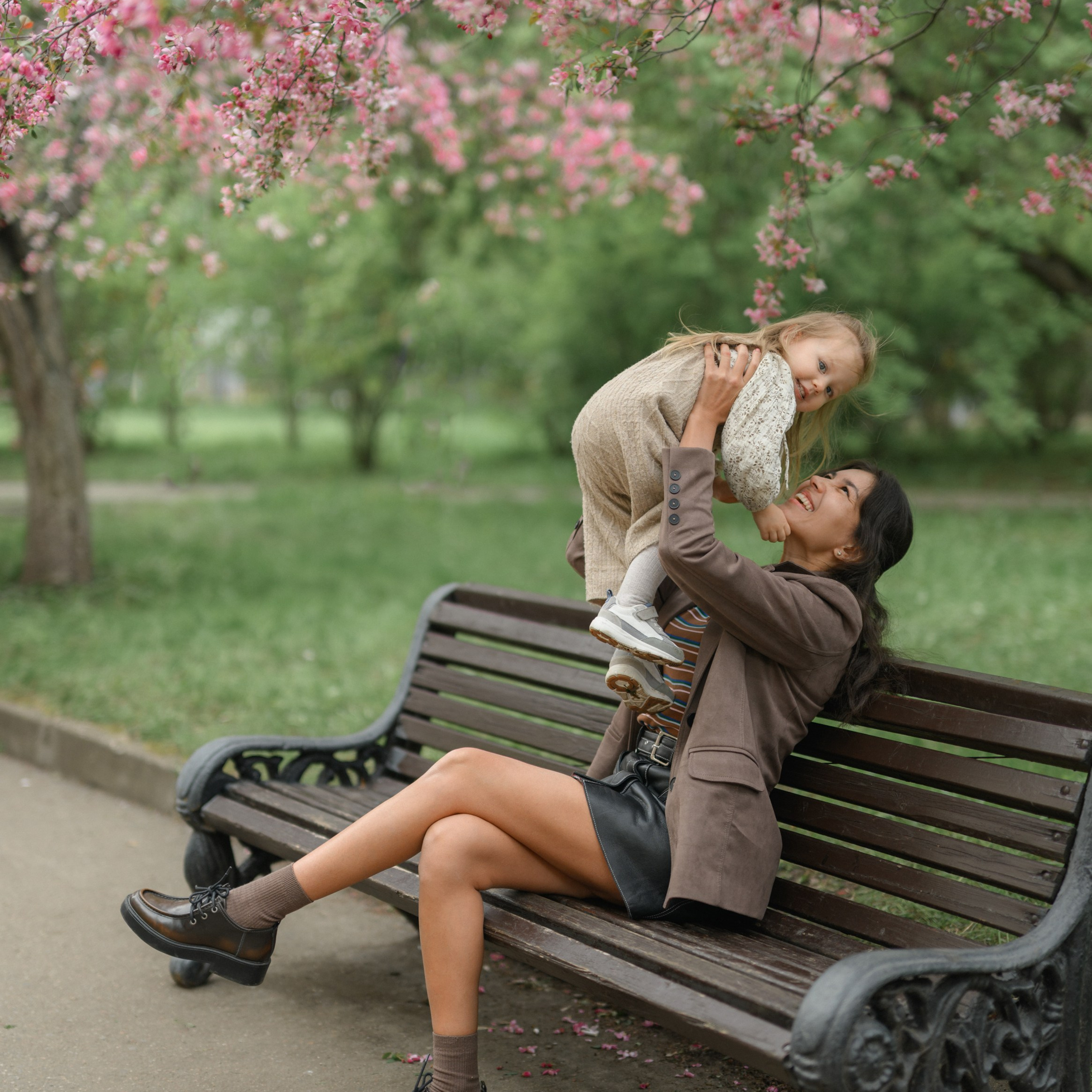 Фотосессии в&nbsp;розовом цветении в&nbsp;Екатерининском парке в&nbsp;Москве