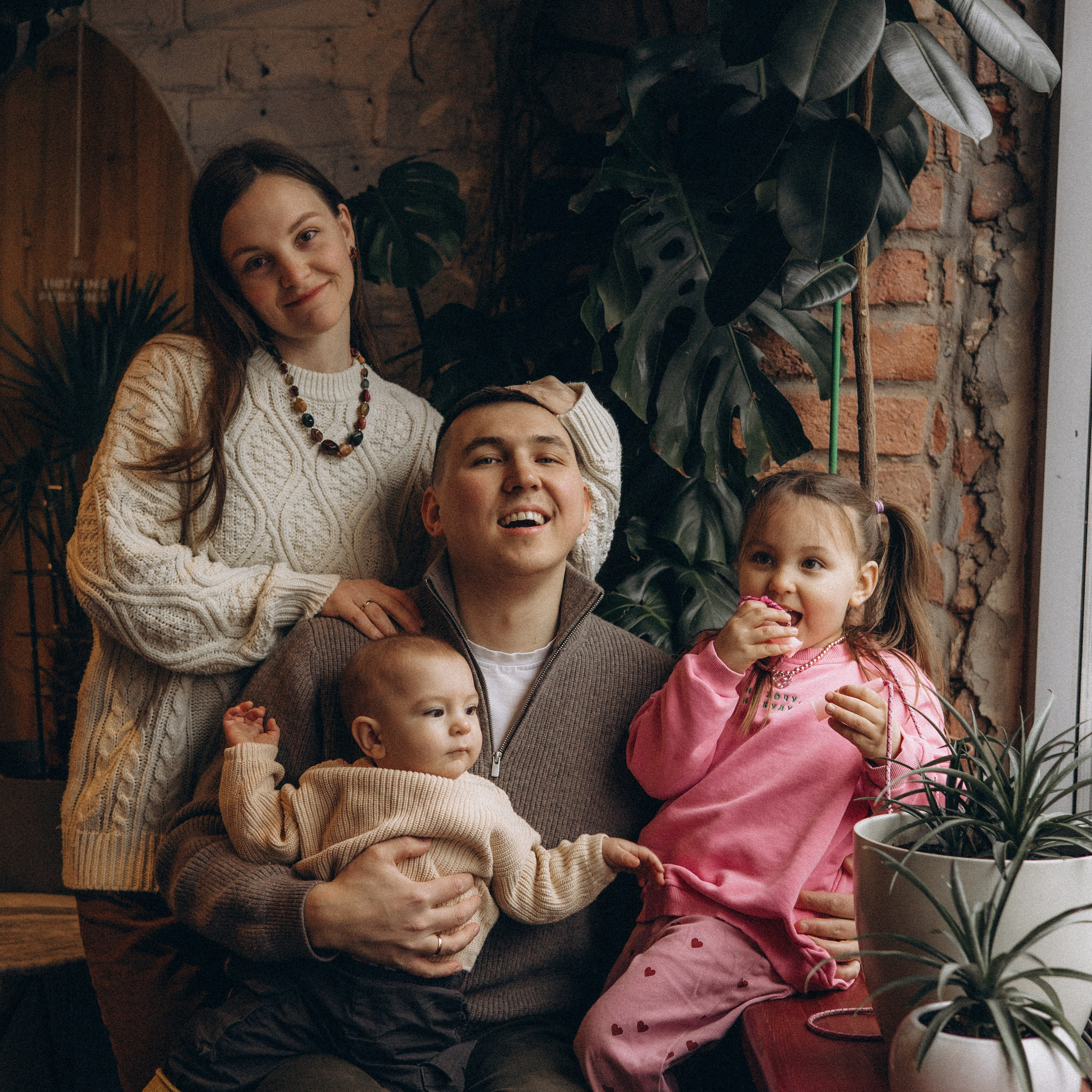 Мария, Раиль и дети