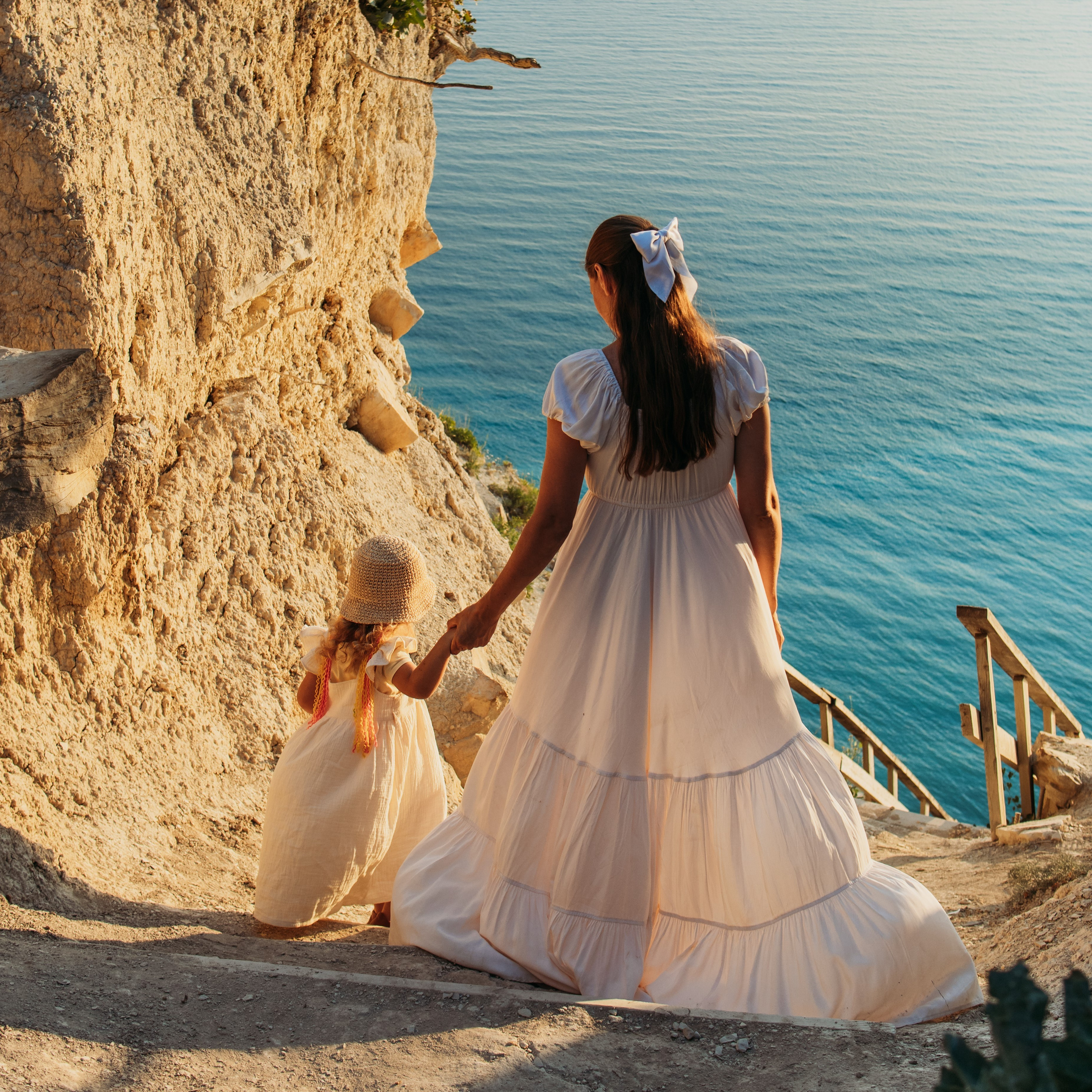 Свободные у моря