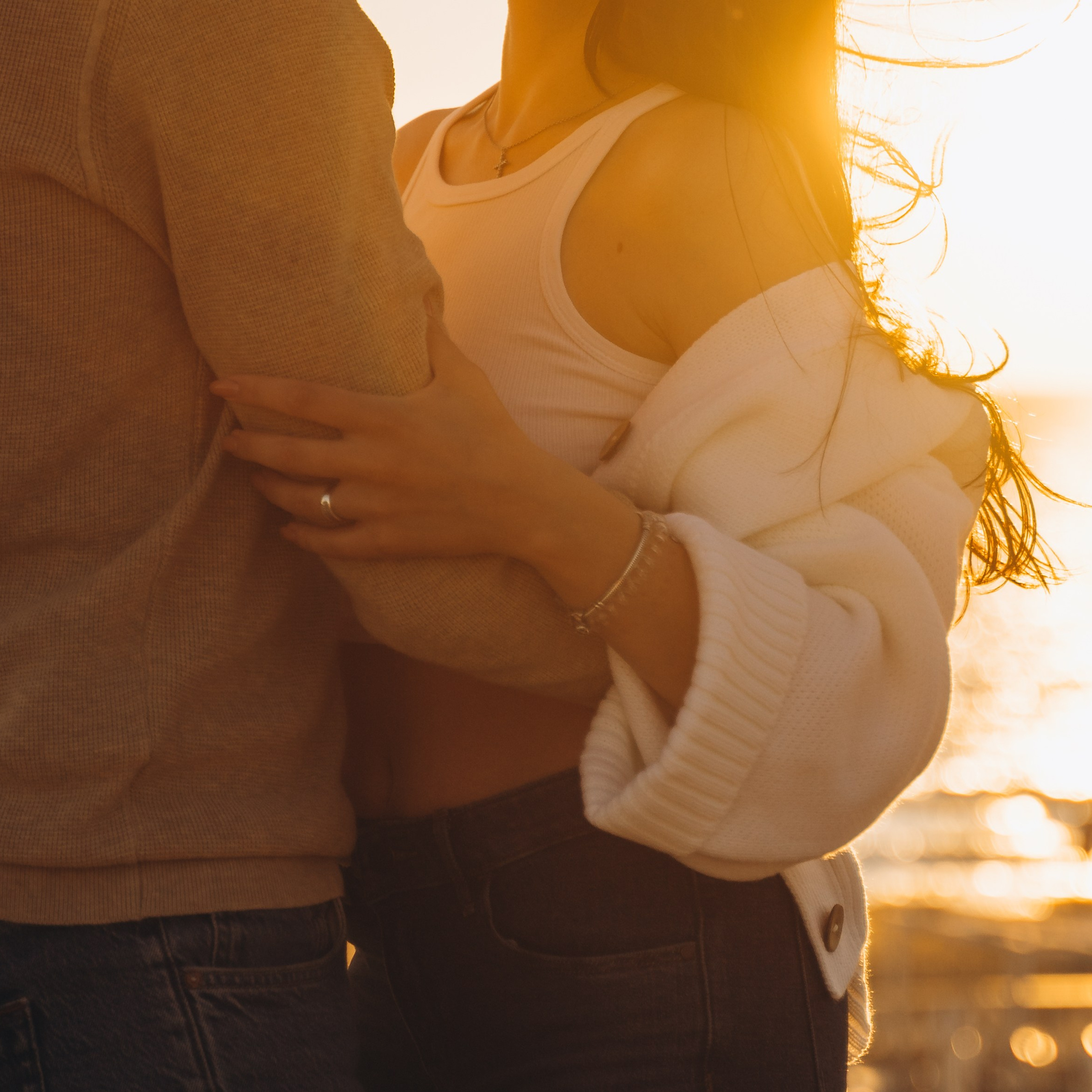 Двое у моря