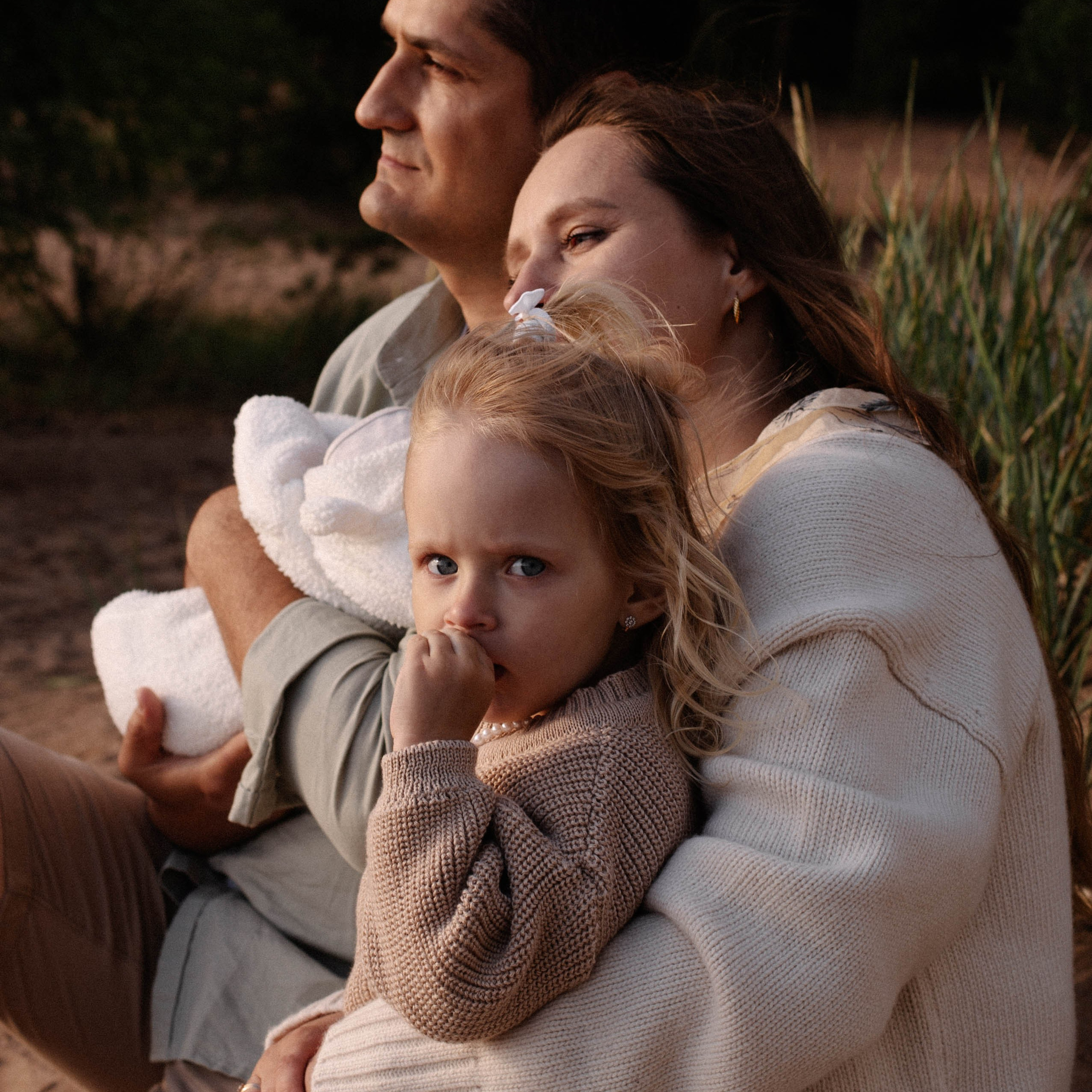 Наталья Владимир Виолетта и Виктория