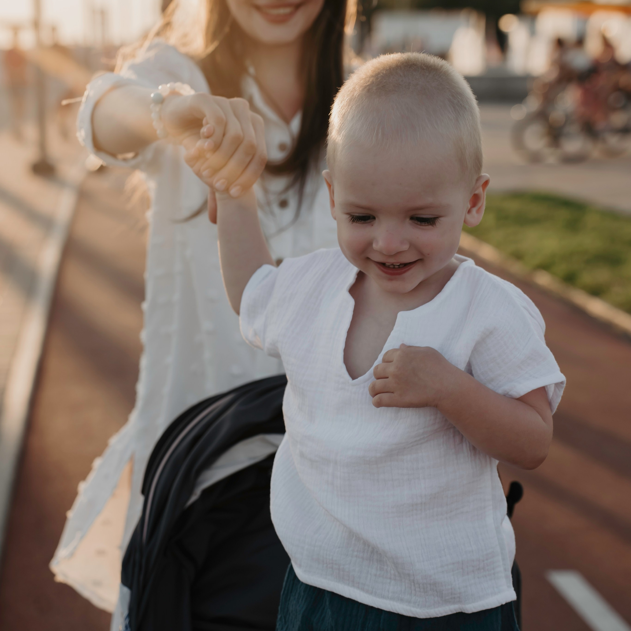 Со скоростью света)