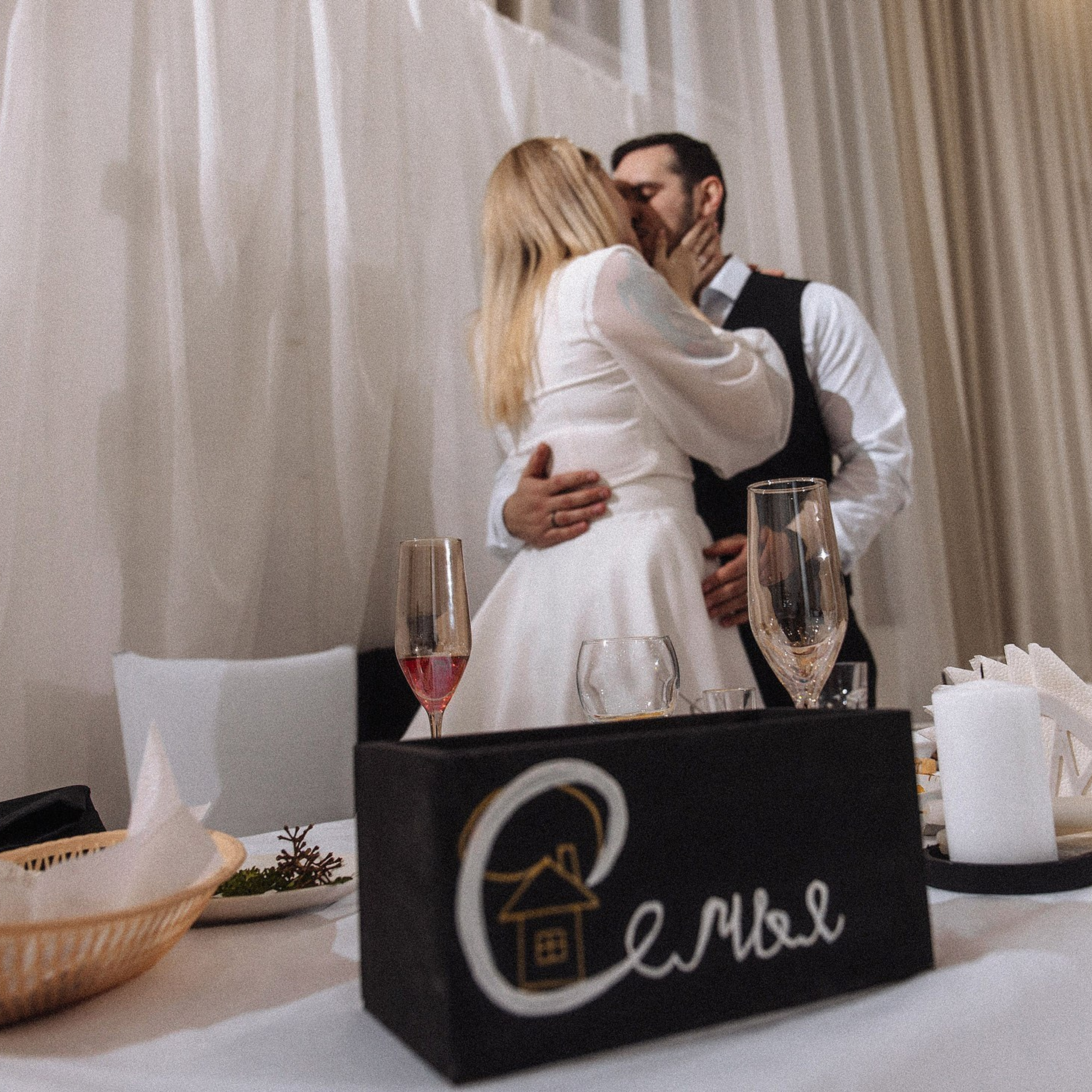 Отзывы. Свадебный фотограф в Екатеринбурге Илья Корсаков