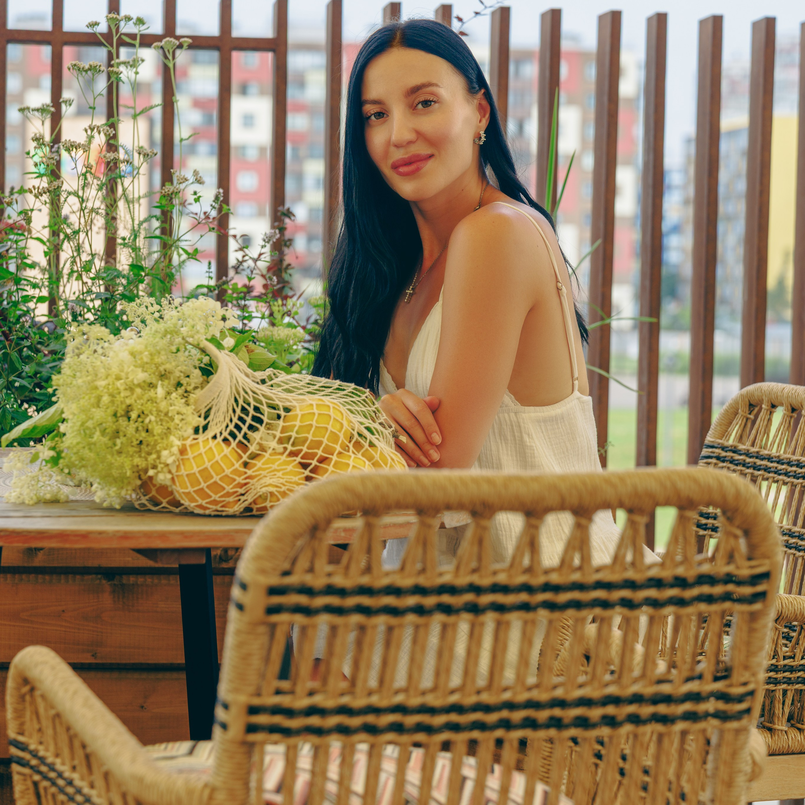 Привет! Я Мила, фотограф, свои сьемки провожу в СПБ, (п.Новоселье) (г.Кудрово)