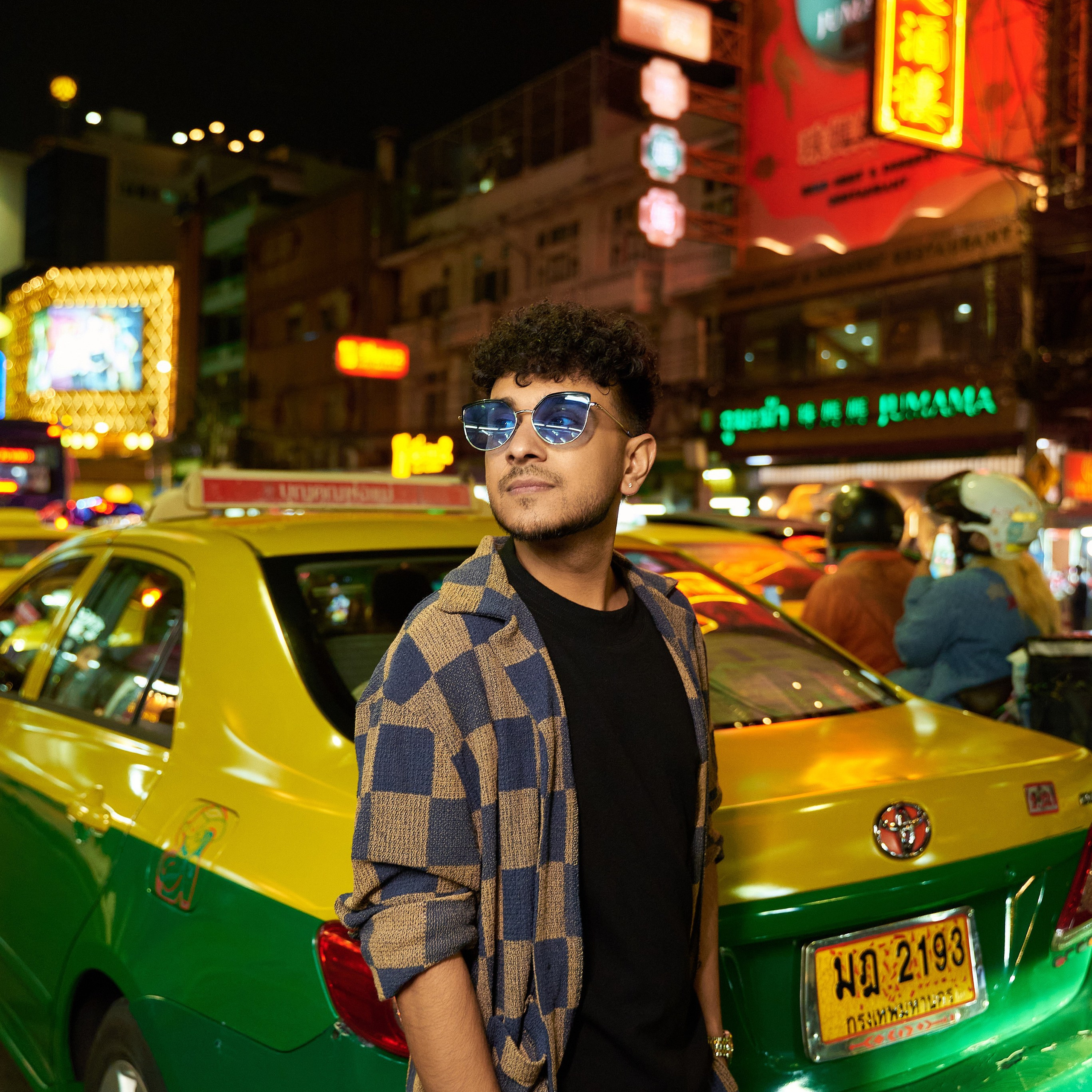 Veekapoor — music artist (Photoshoot in Chinatown)