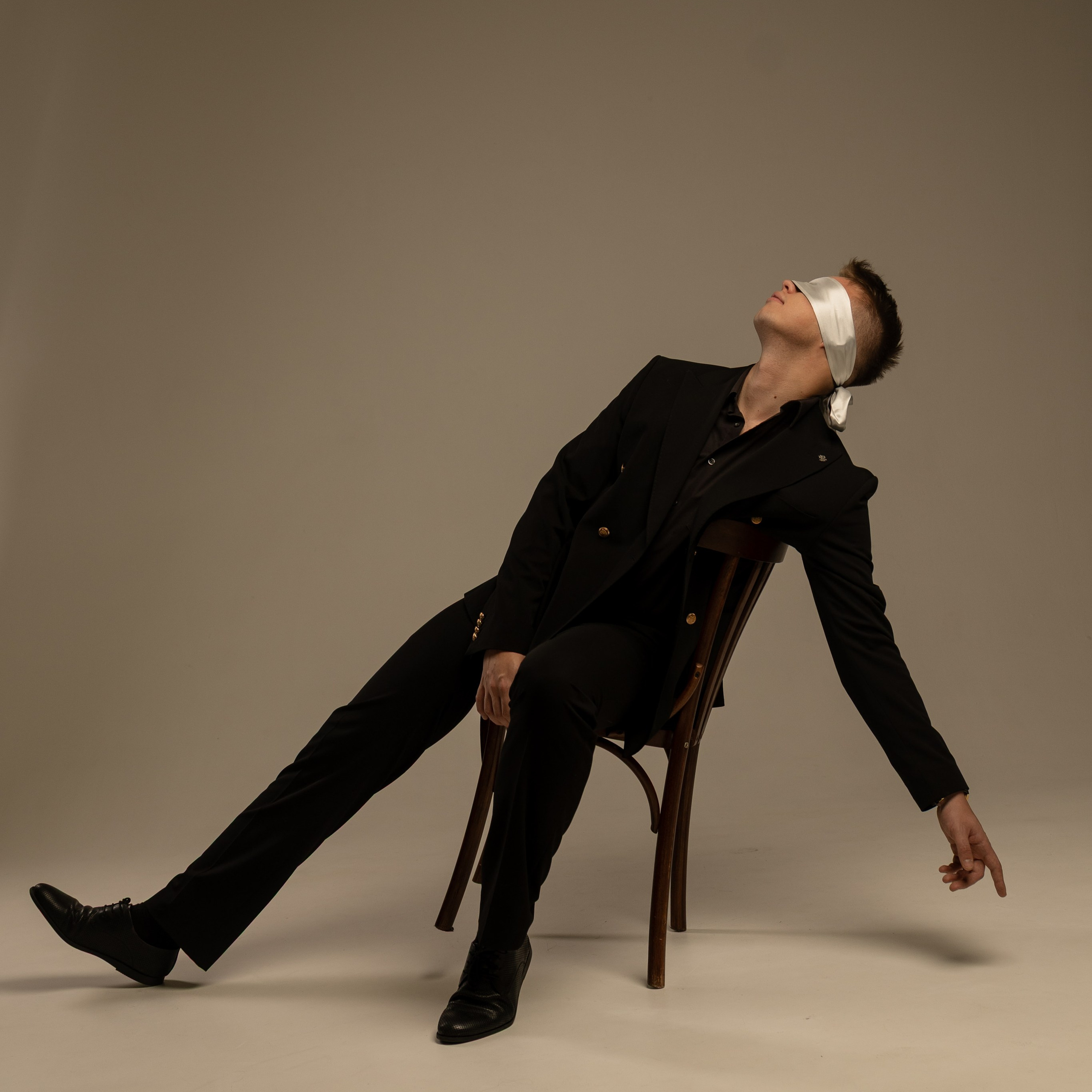 Иллюзионист Максим