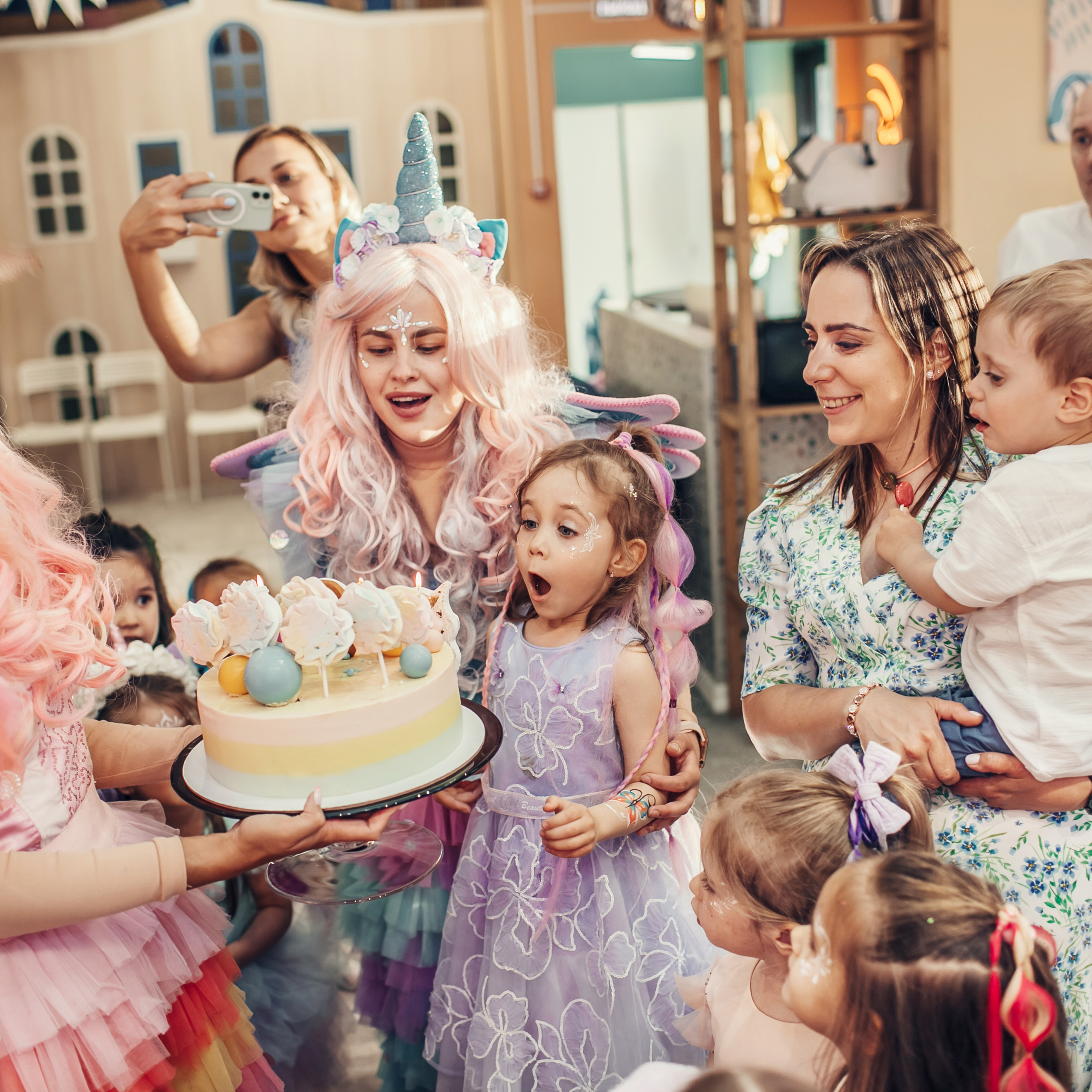 Элине 4 года