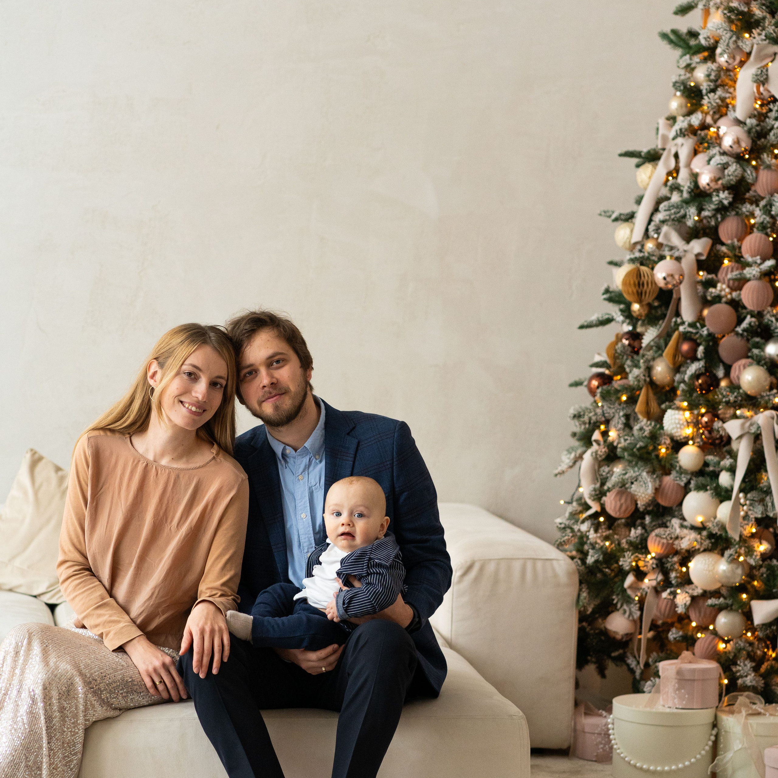 Юля и семья