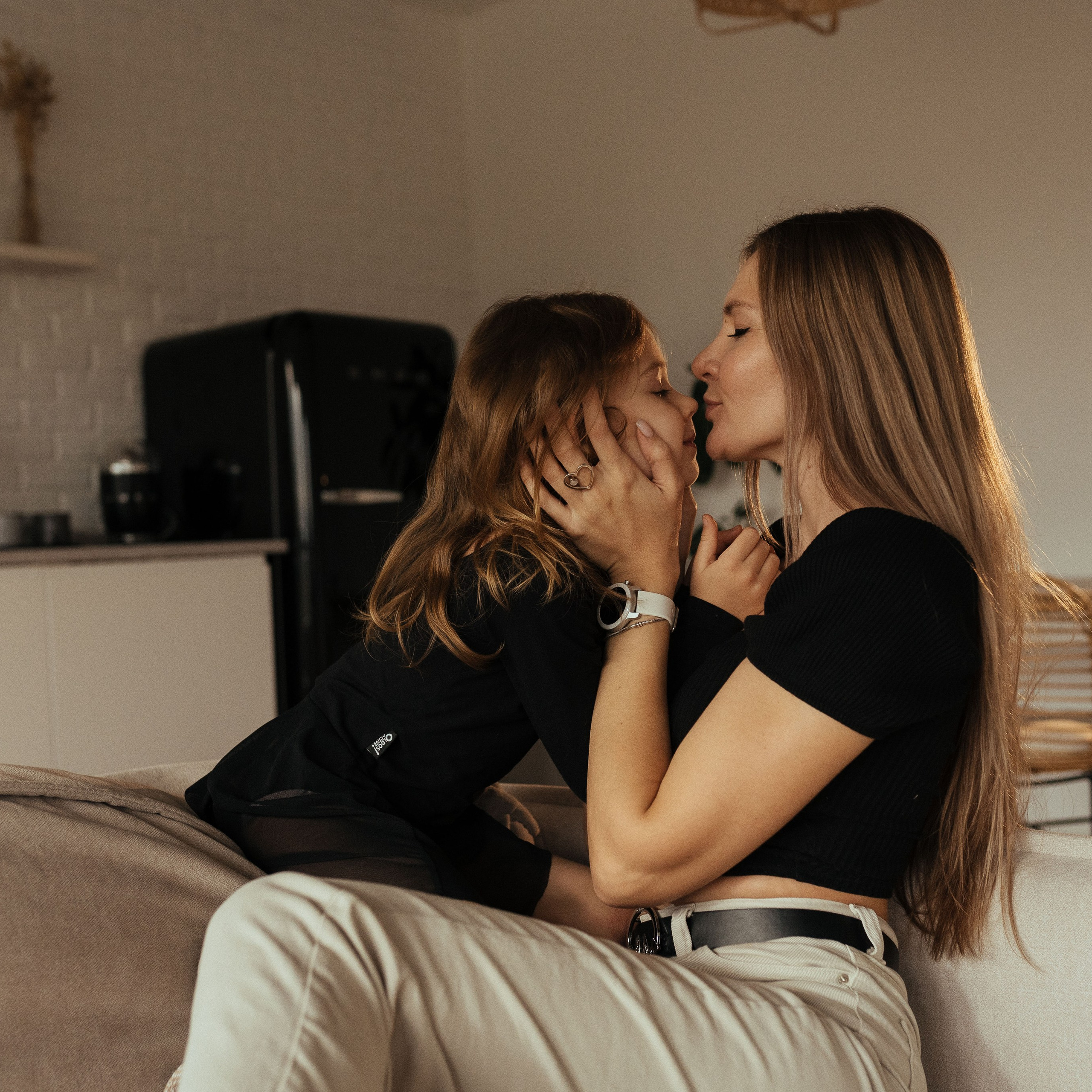 Лиза и Лера, Magic Home Studio