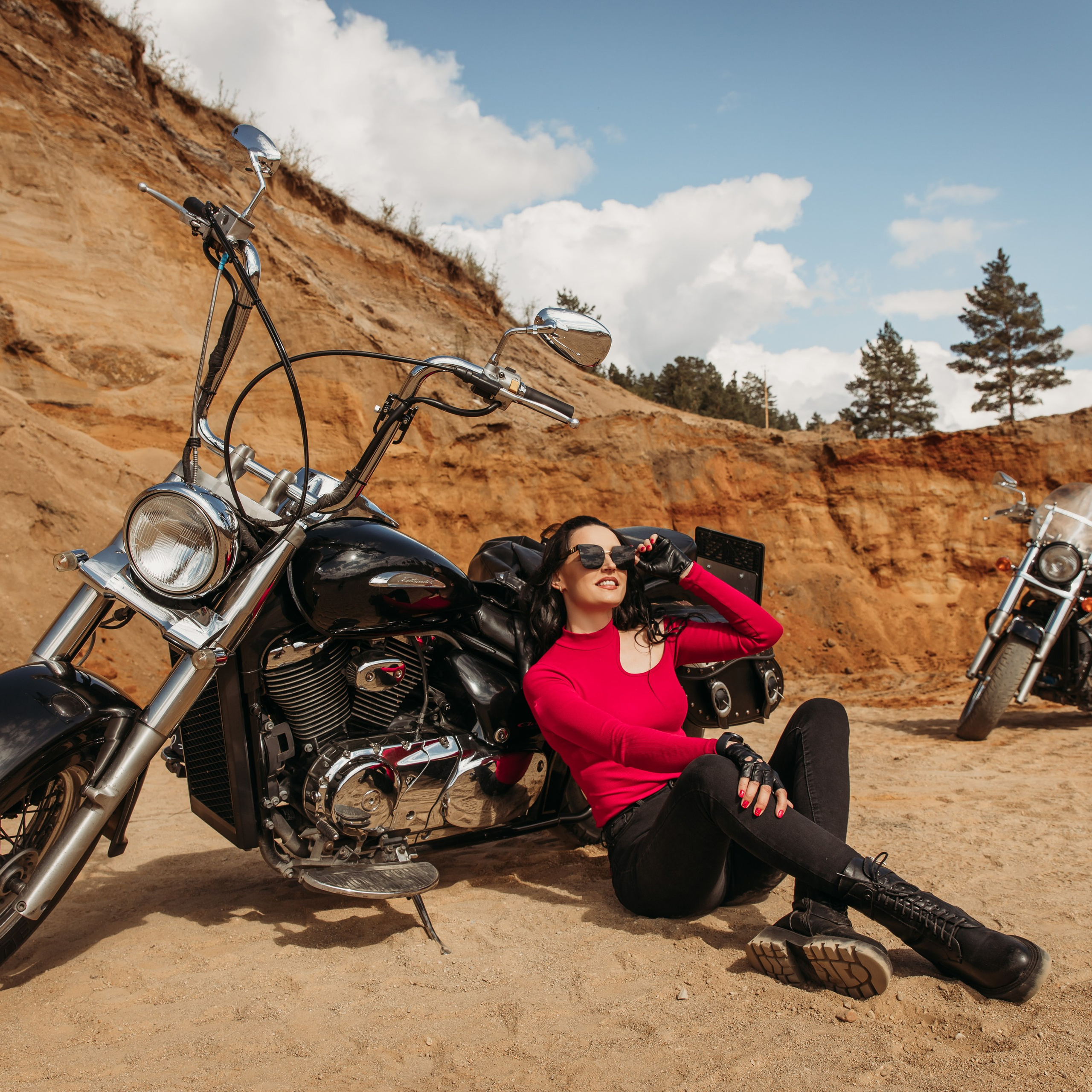 Галя. С крыльями и дымом.