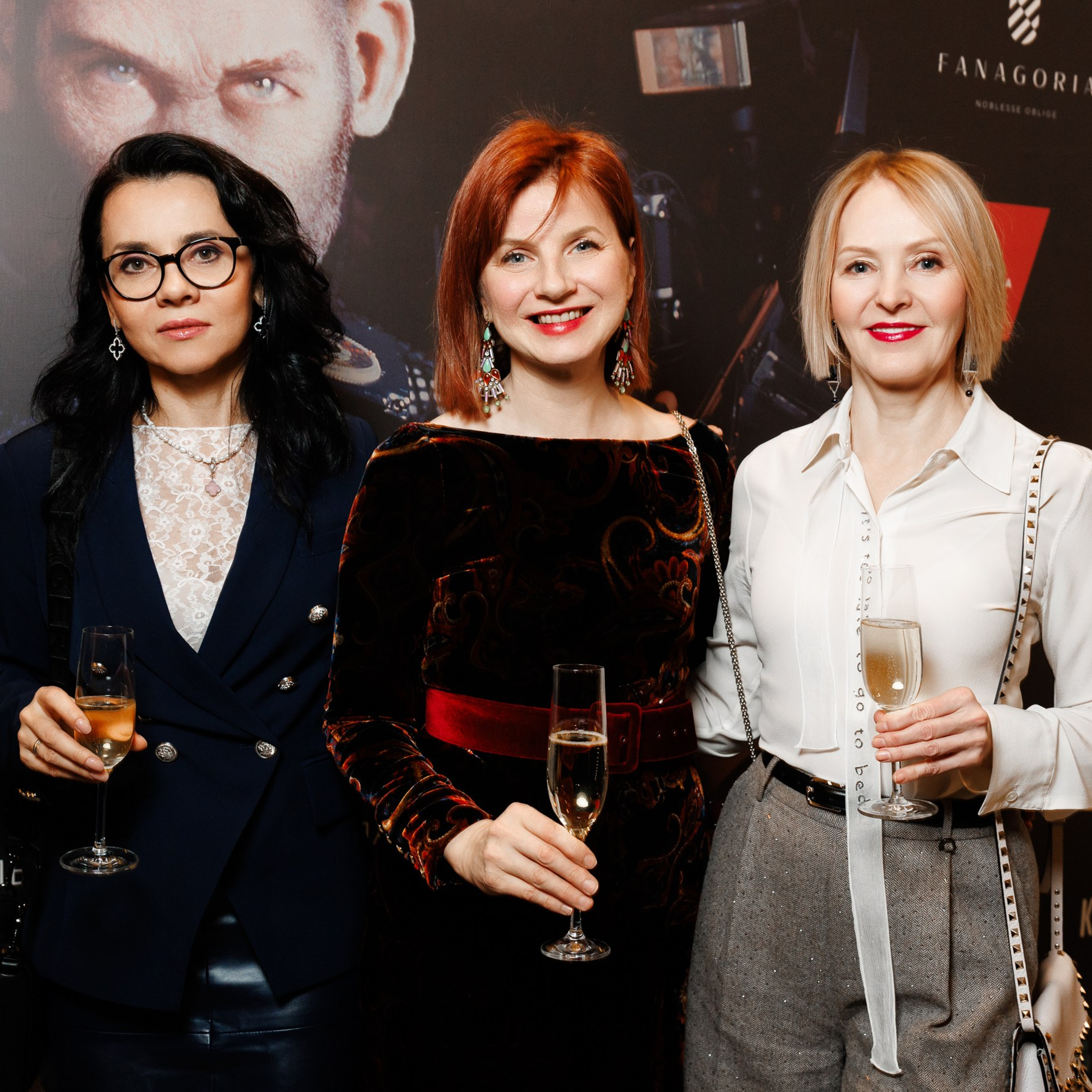 Закрытый показ фильма в Angleterre cinema lounge