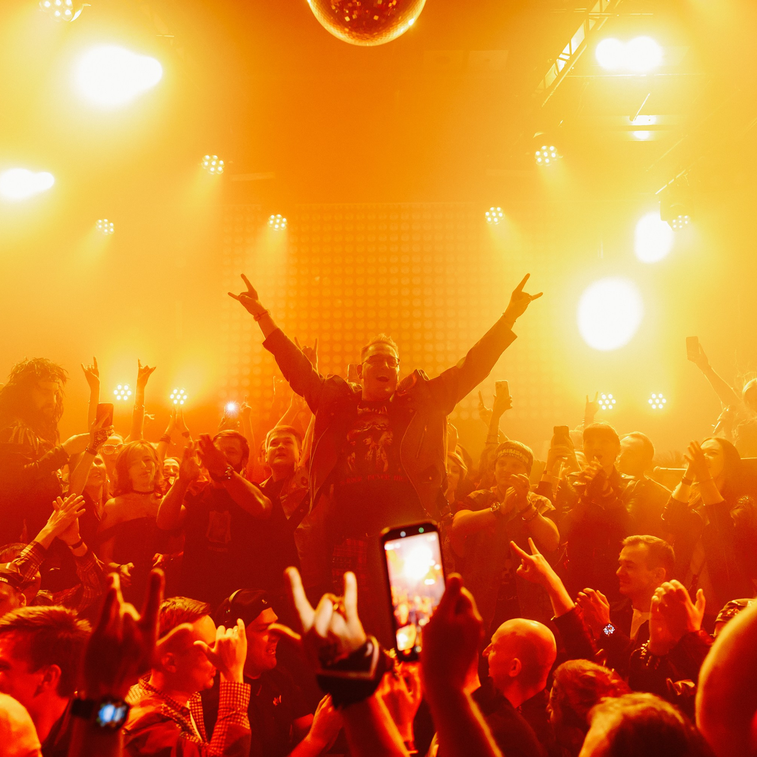 ROCK PARTY club 127