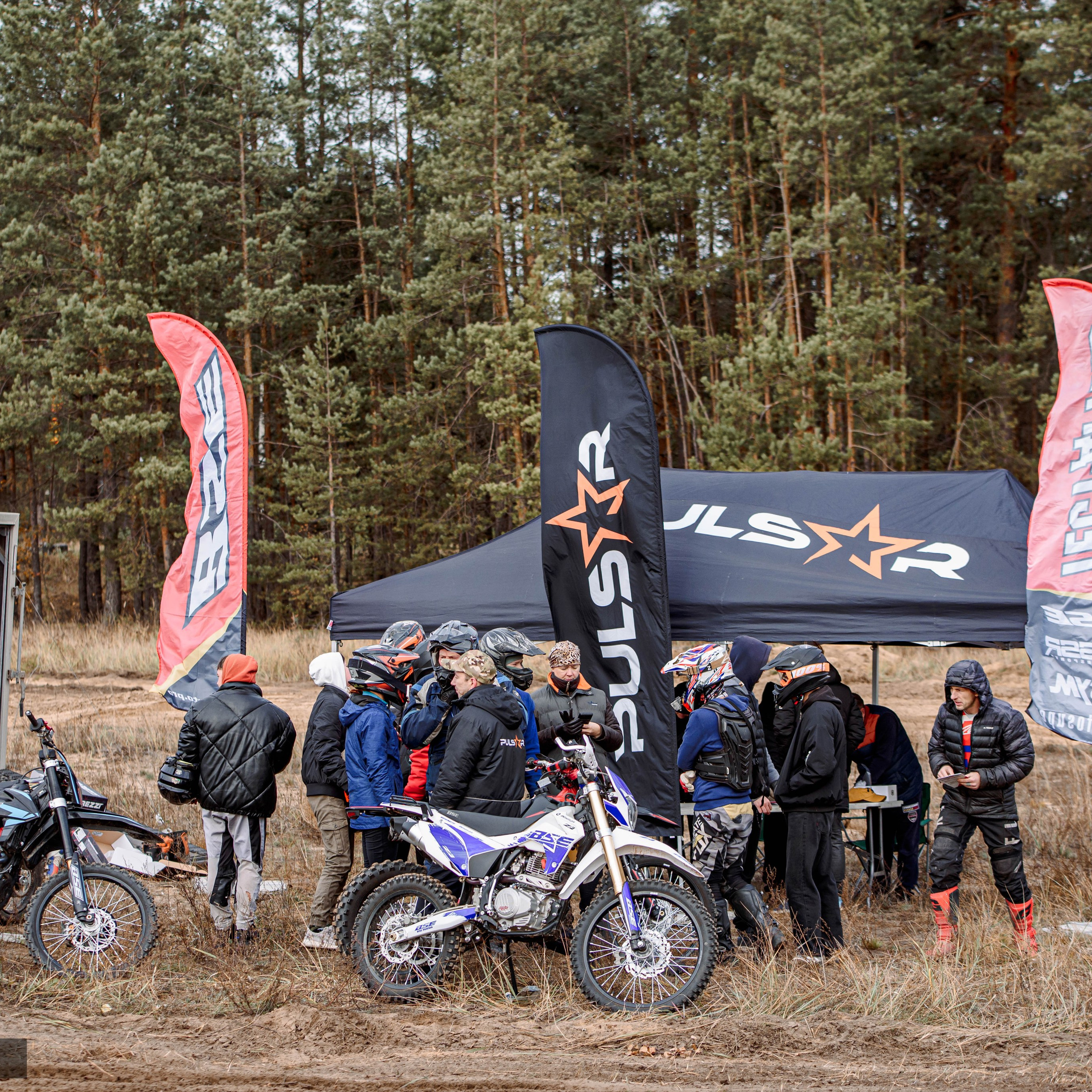 «На местности». Мотофотограф в Нижнем Новгороде Динара Зуйкова
