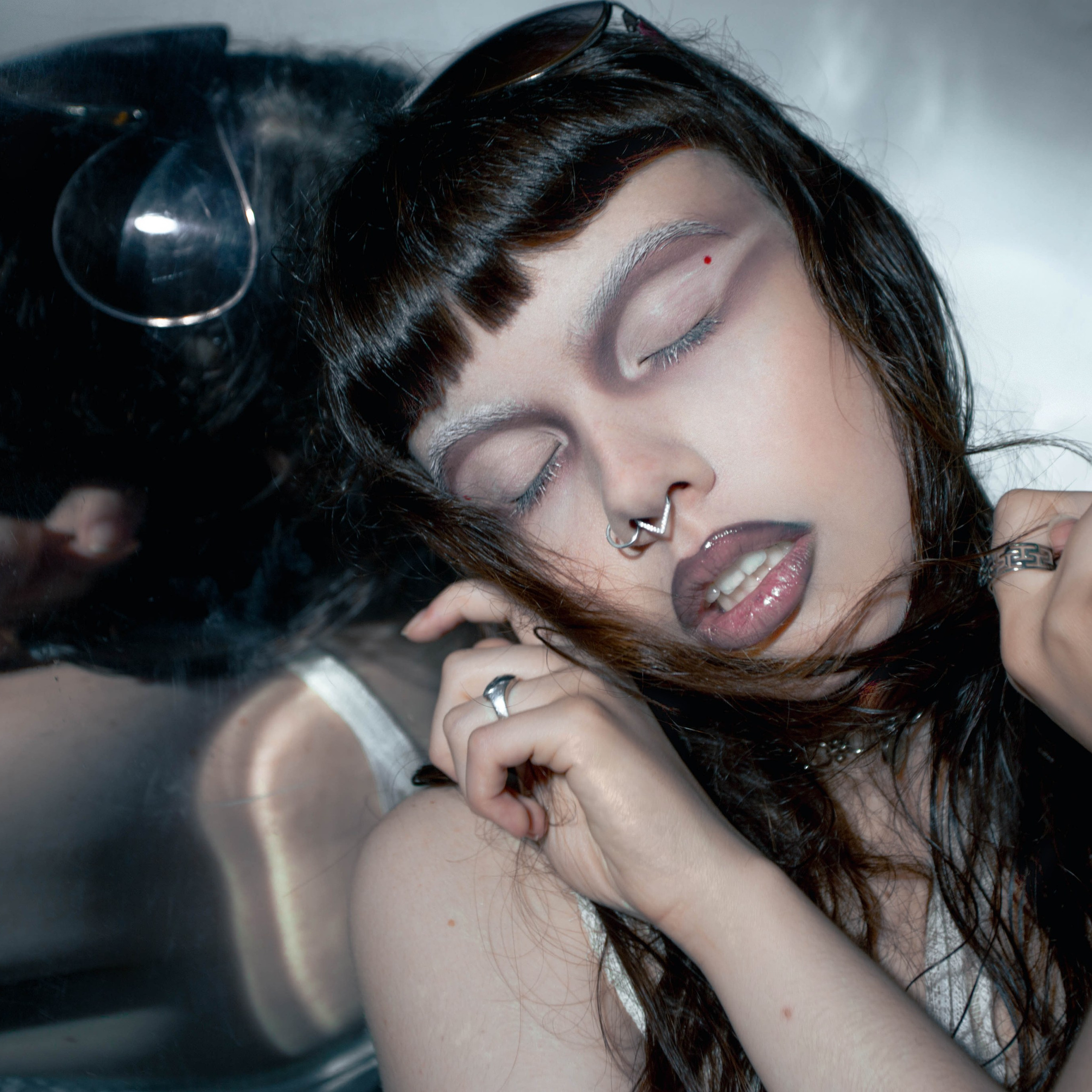 Shhhh. Я — Мария, фотограф/фотохудожник в Санкт-Петербурге