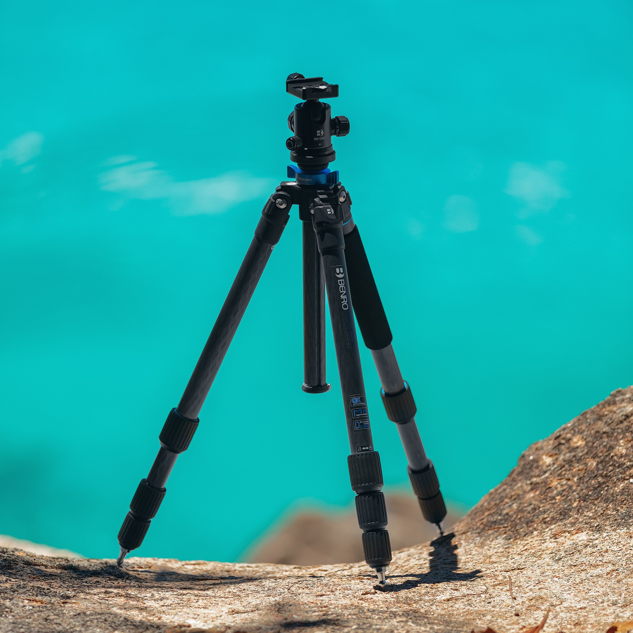 Outdoor photography in the Seychelles. Photography in real conditions. Outdoor advertising photography. Commercial photography in the Seychelles. Tripod photography in the Seychelles. Advertising shooting in real conditions. Tripod photography. Image shooting with a tripod. Advertising photography of photographic equipment.