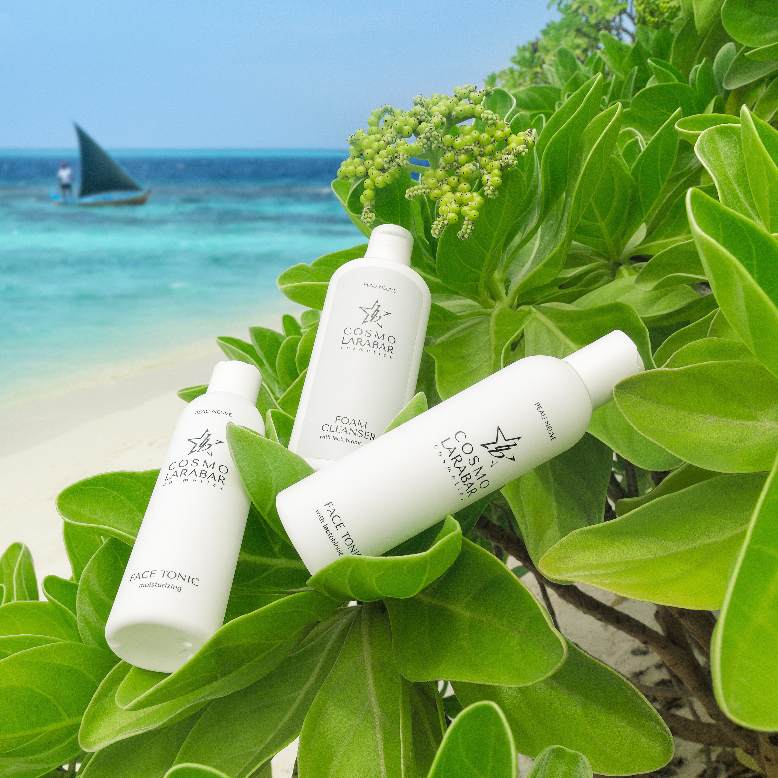 Outdoor shooting in the Maldives. Photographing in real conditions. Advertising photography in nature. Commercial shooting in the Maldives. Shooting cosmetics in the Maldives. Advertising shooting in real conditions. Cosmetic photography. Image shooting of cosmetics.