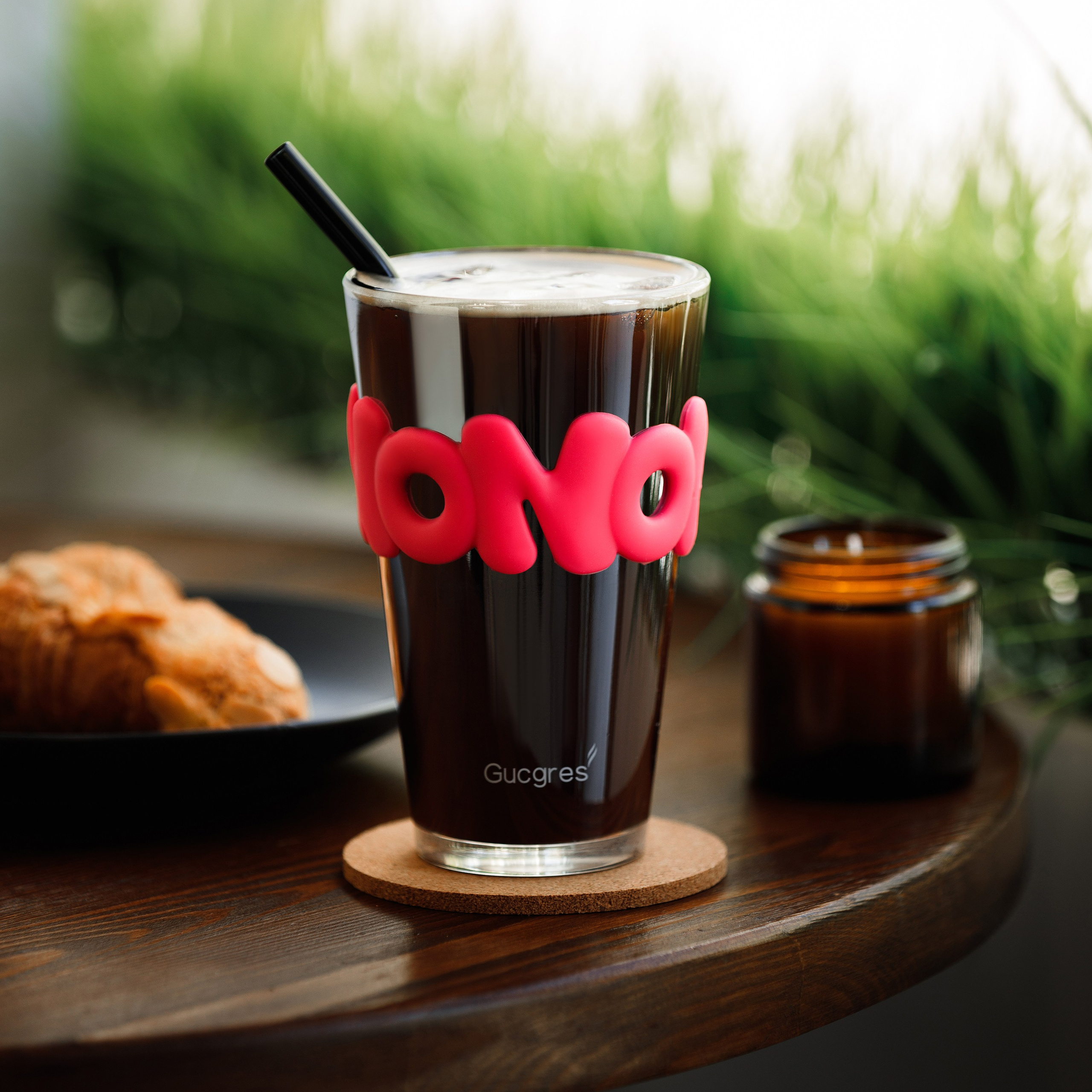 Предметная съёмка посуды. Фотосъёмка термокружки. Предметная съёмка стакана. Съемка для маркетплейсов. Фото для Ozon и Wildberries. Фото для соцсетей. Контент-съёмка. 