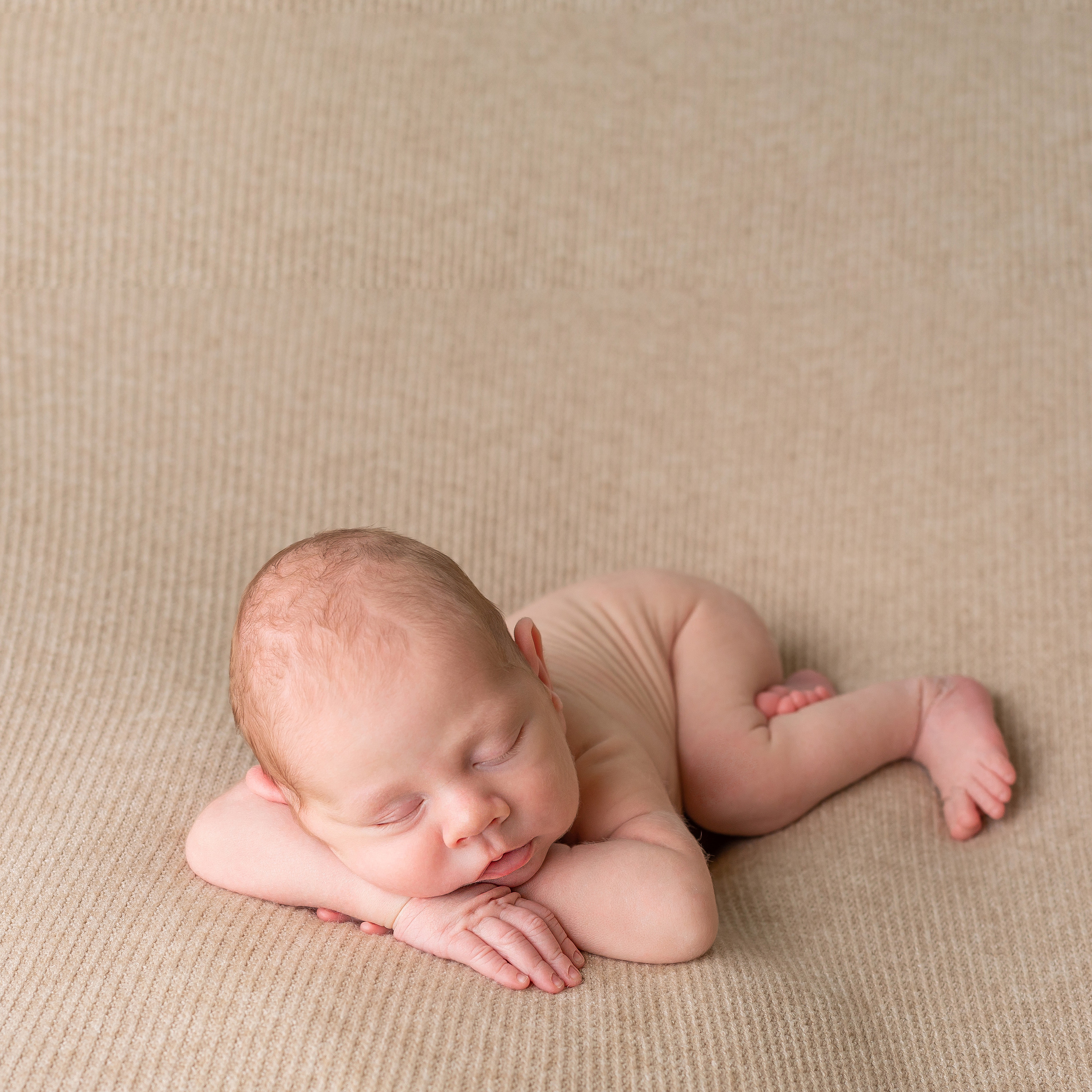 Newborn session in Äänekoski/Jyväskylä. Newborn photographer. Keski-Suomi (Central Finland)