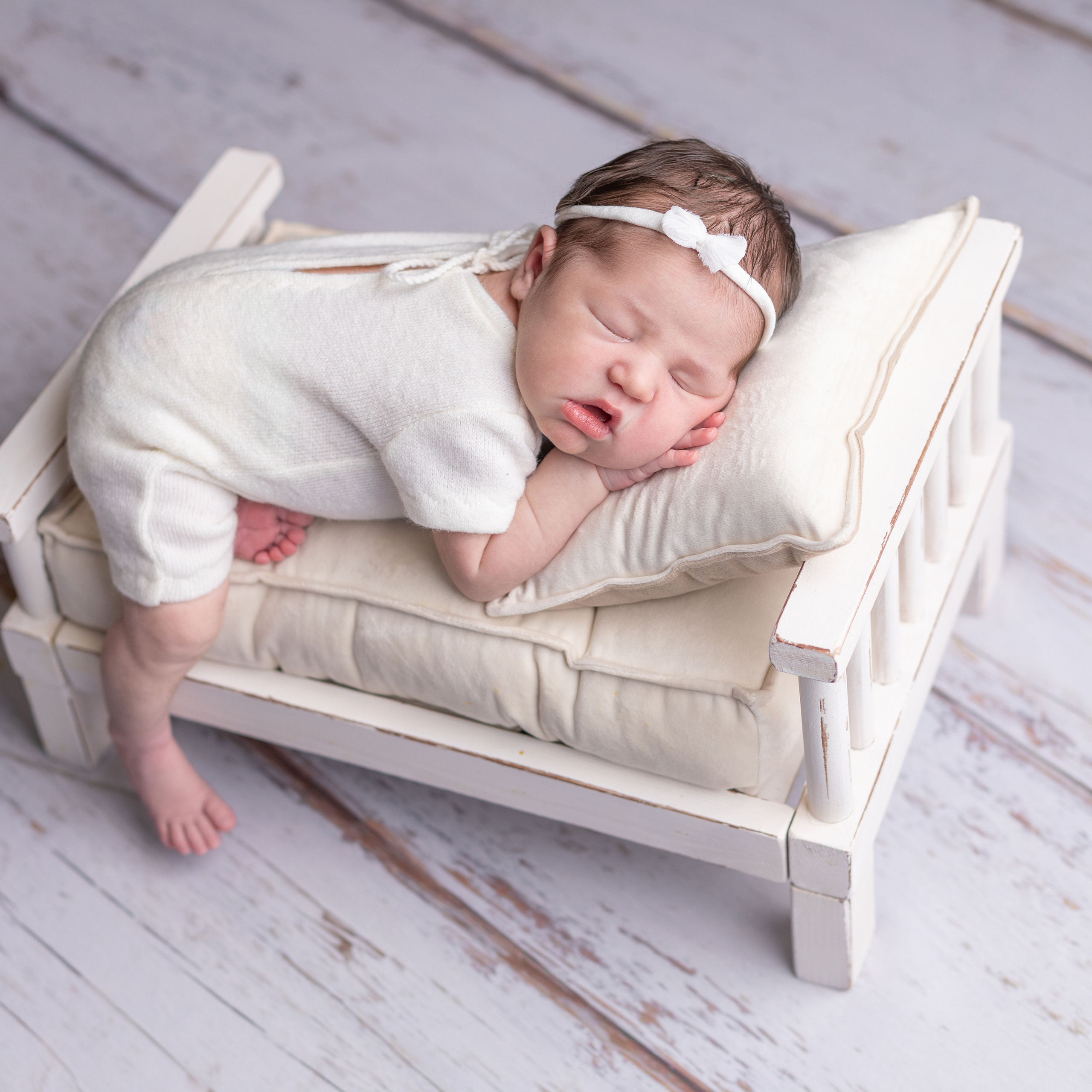 Newborn session in Äänekoski/Jyväskylä. Newborn photographer. Keski-Suomi (Central Finland)