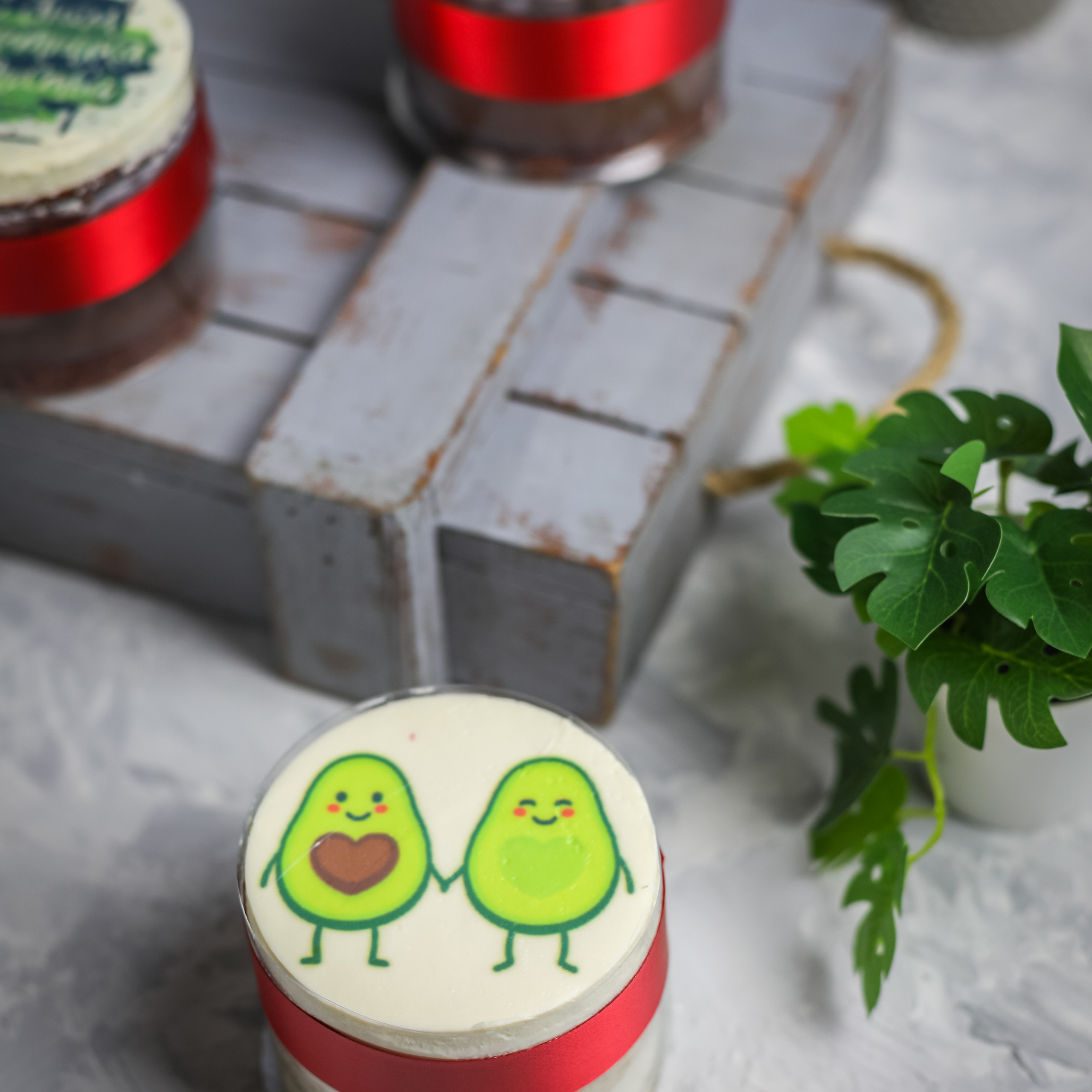 три шоколада