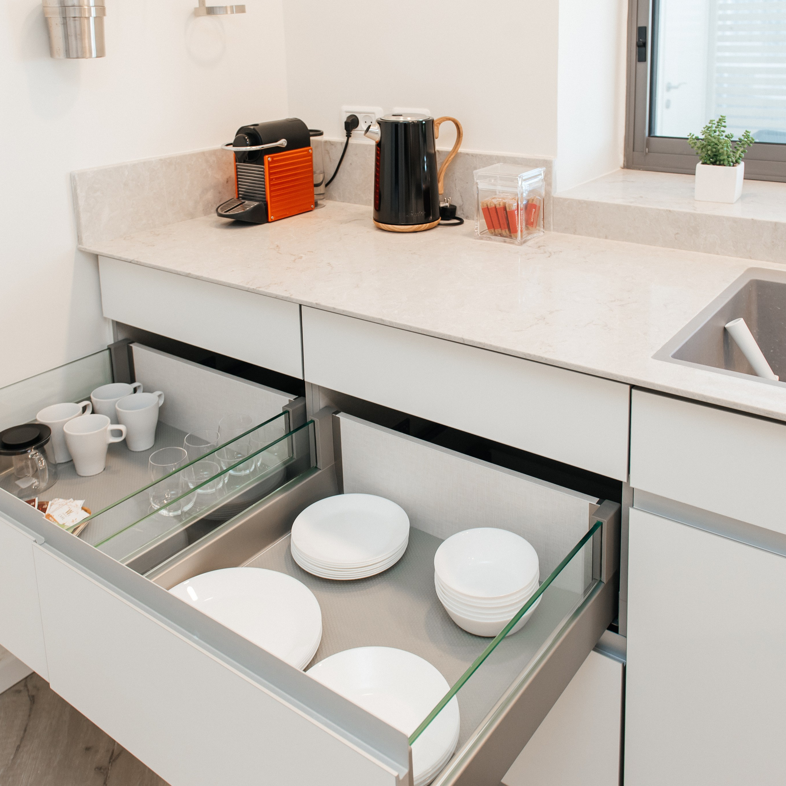 Фотосъемки для бизнеса. Семейный фотограф Израиль. Фотокниги и школьные альбомы