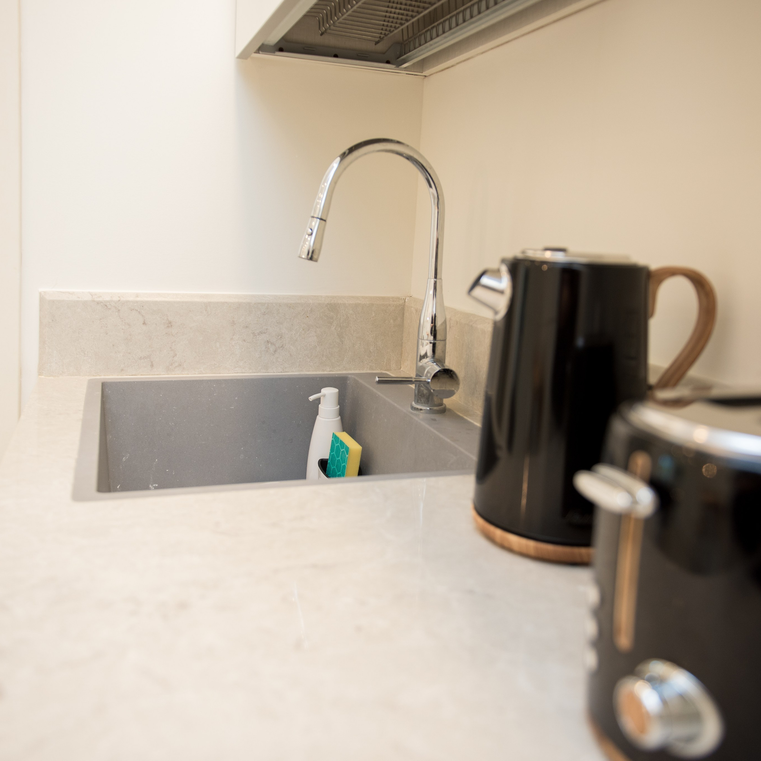 Фотосъемки для бизнеса. Семейный фотограф Израиль. Фотокниги и школьные альбомы