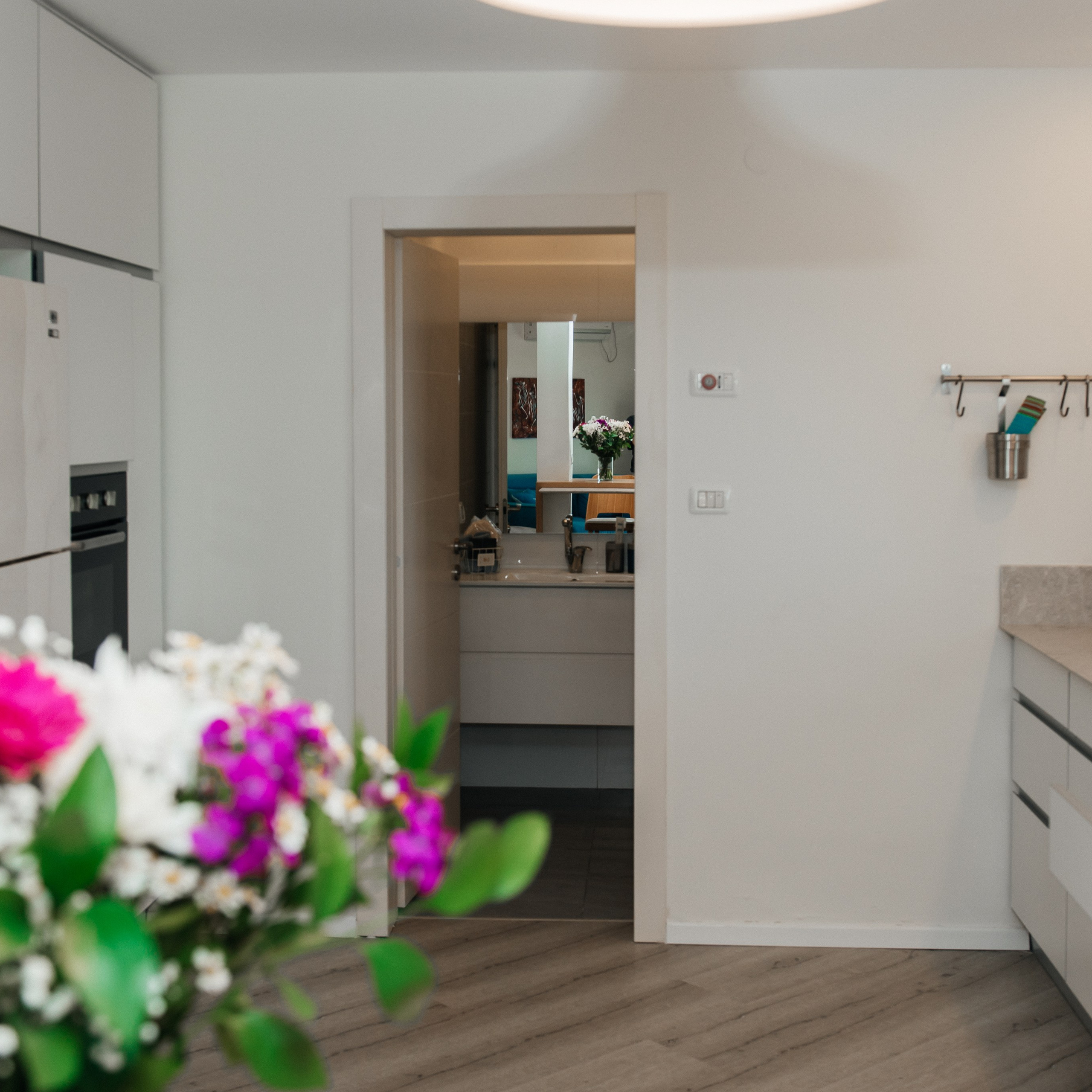 Фотосъемки для бизнеса. Семейный фотограф Израиль. Фотокниги и школьные альбомы