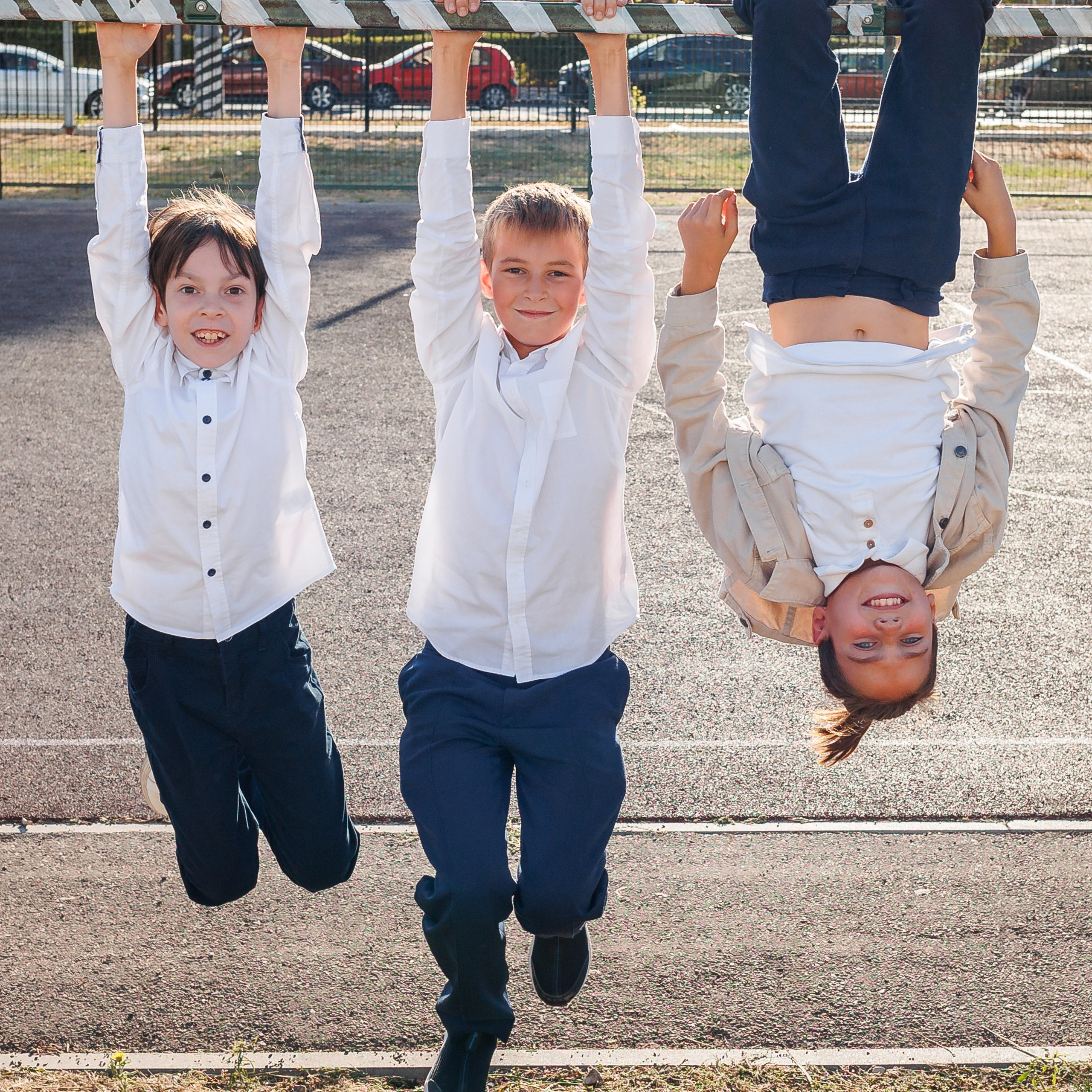 Выпускной альбом для школьников. Семейный фотограф в Саратове Юлия Охотникова