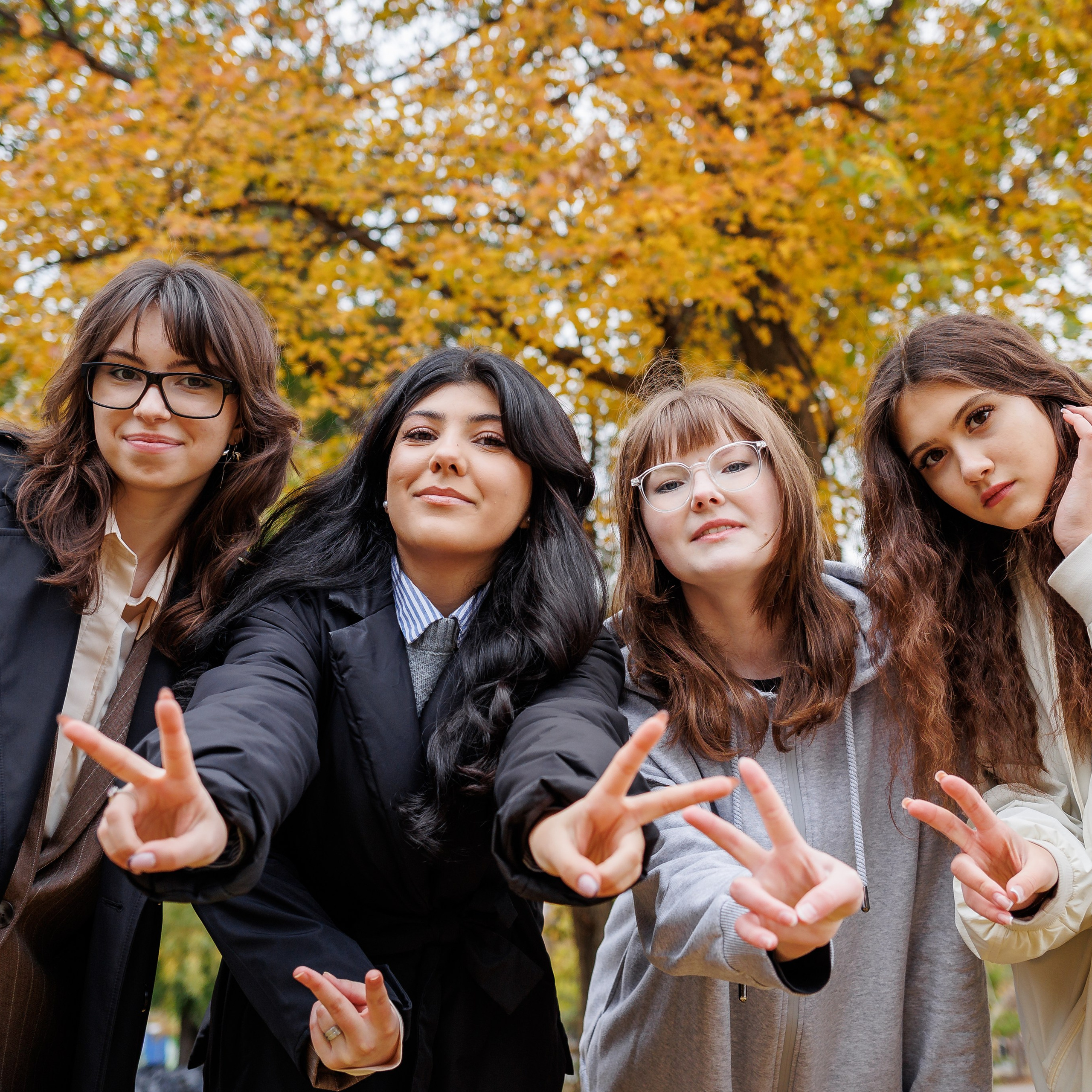 Выпускной альбом для школьников. Семейный фотограф в Саратове Юлия Охотникова