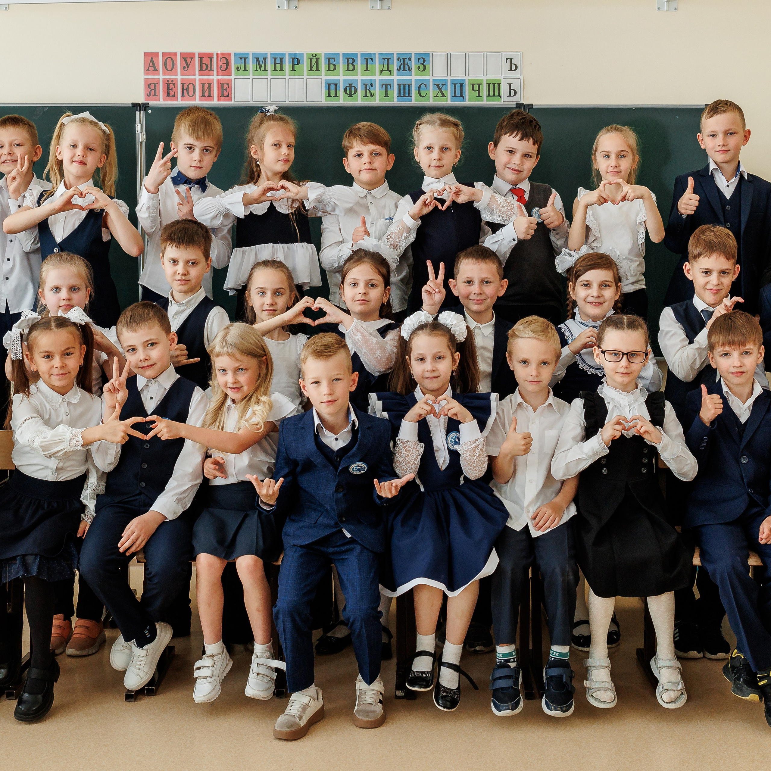 Выпускной альбом для школьников. Семейный фотограф в Саратове Юлия Охотникова