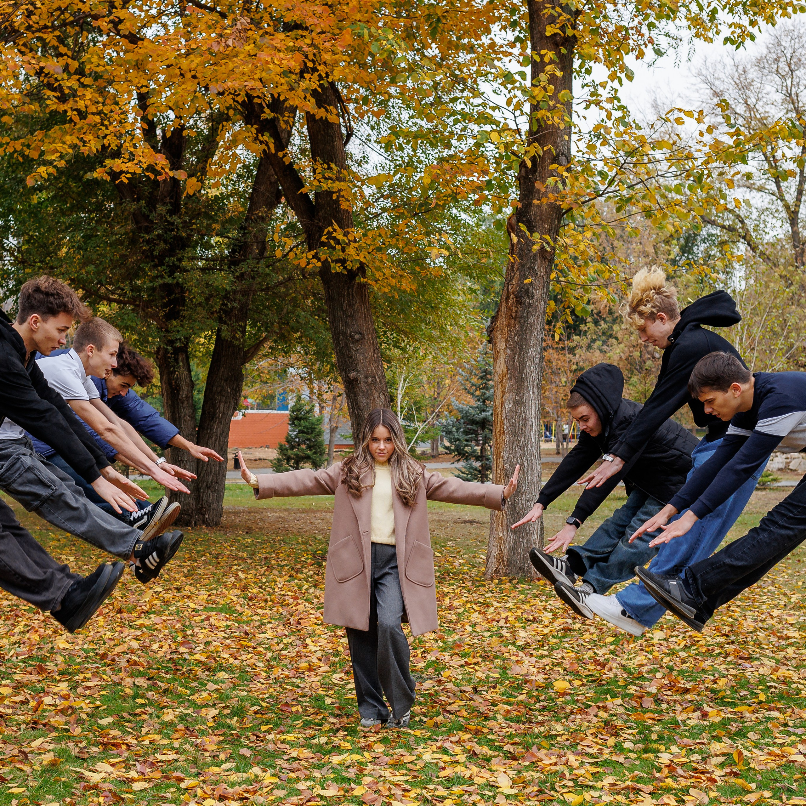 Выпускной альбом для школьников. Семейный фотограф в Саратове Юлия Охотникова