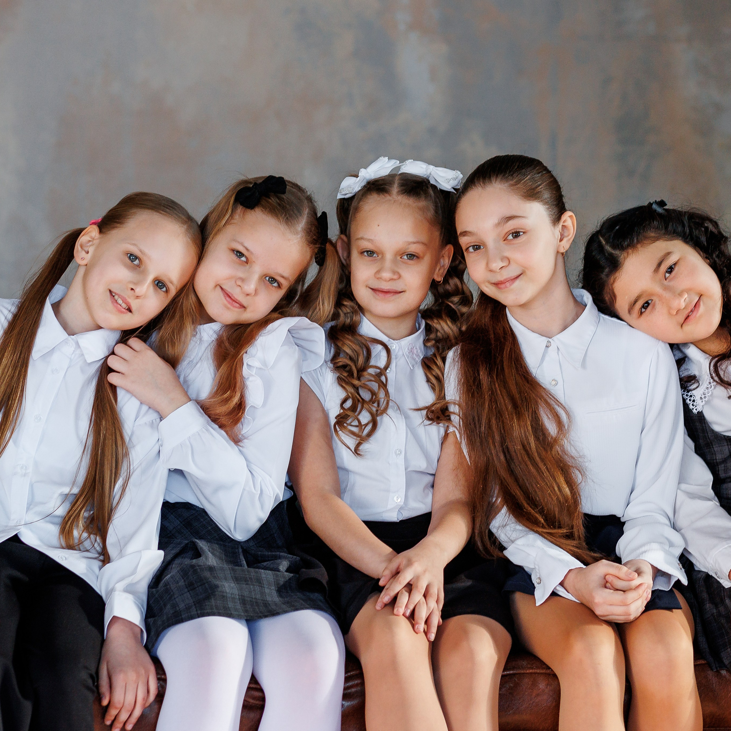 Выпускной альбом для школьников. Семейный фотограф в Саратове Юлия Охотникова