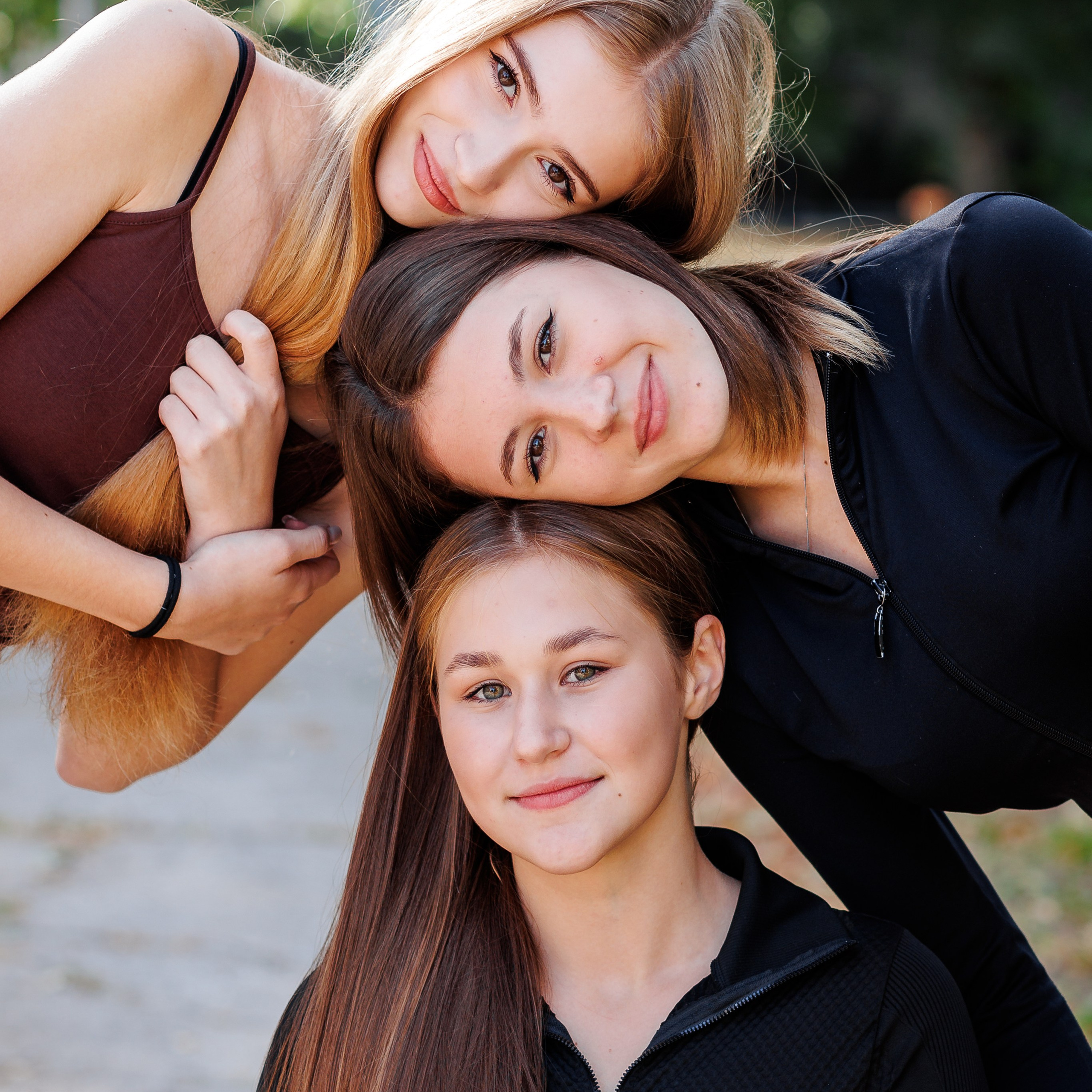 Выпускной альбом для школьников. Семейный фотограф в Саратове Юлия Охотникова