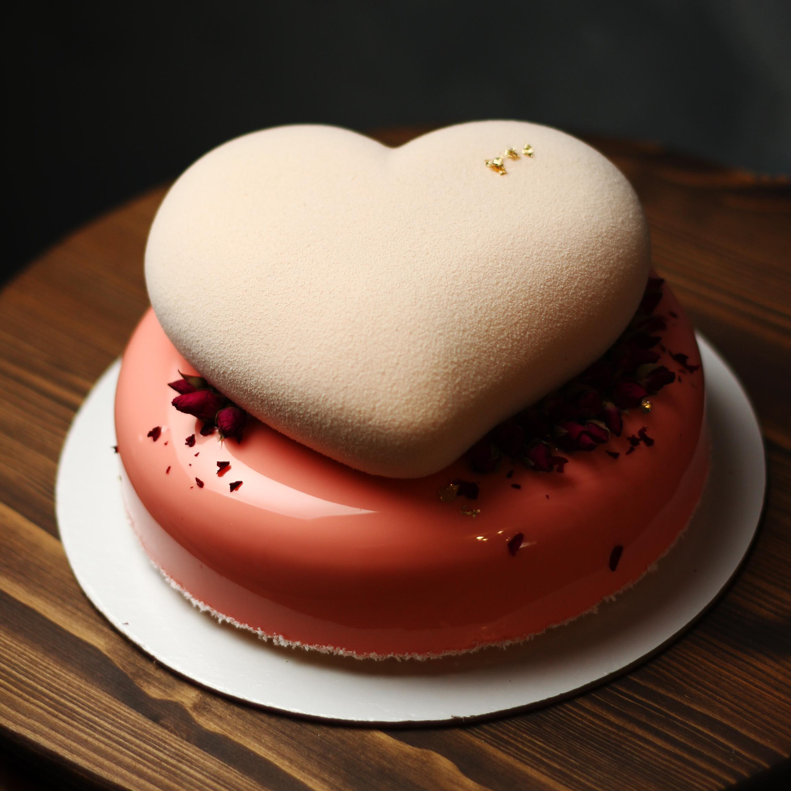 Многоярусный торт