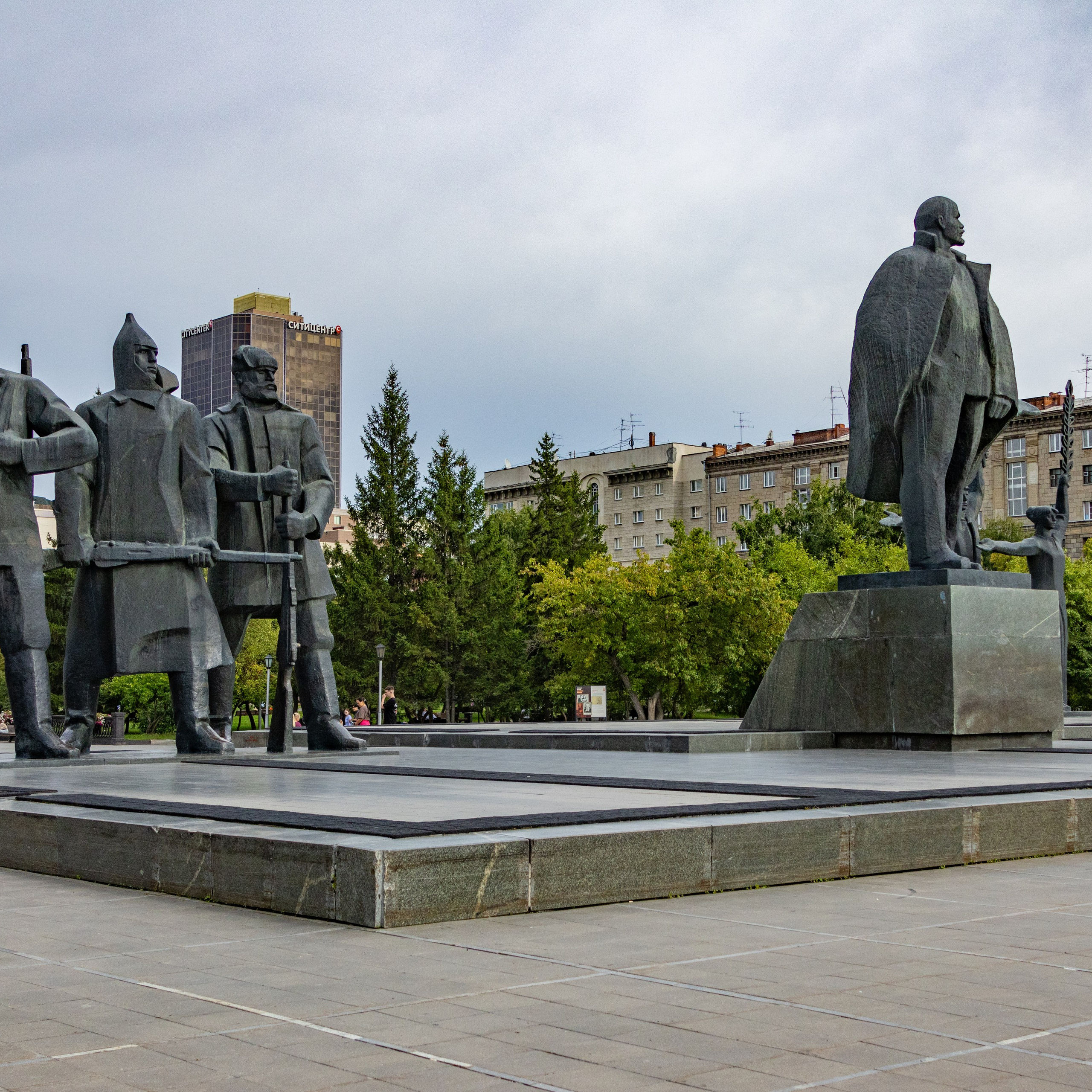 Новосибирск. Jean De Vivre Gallery